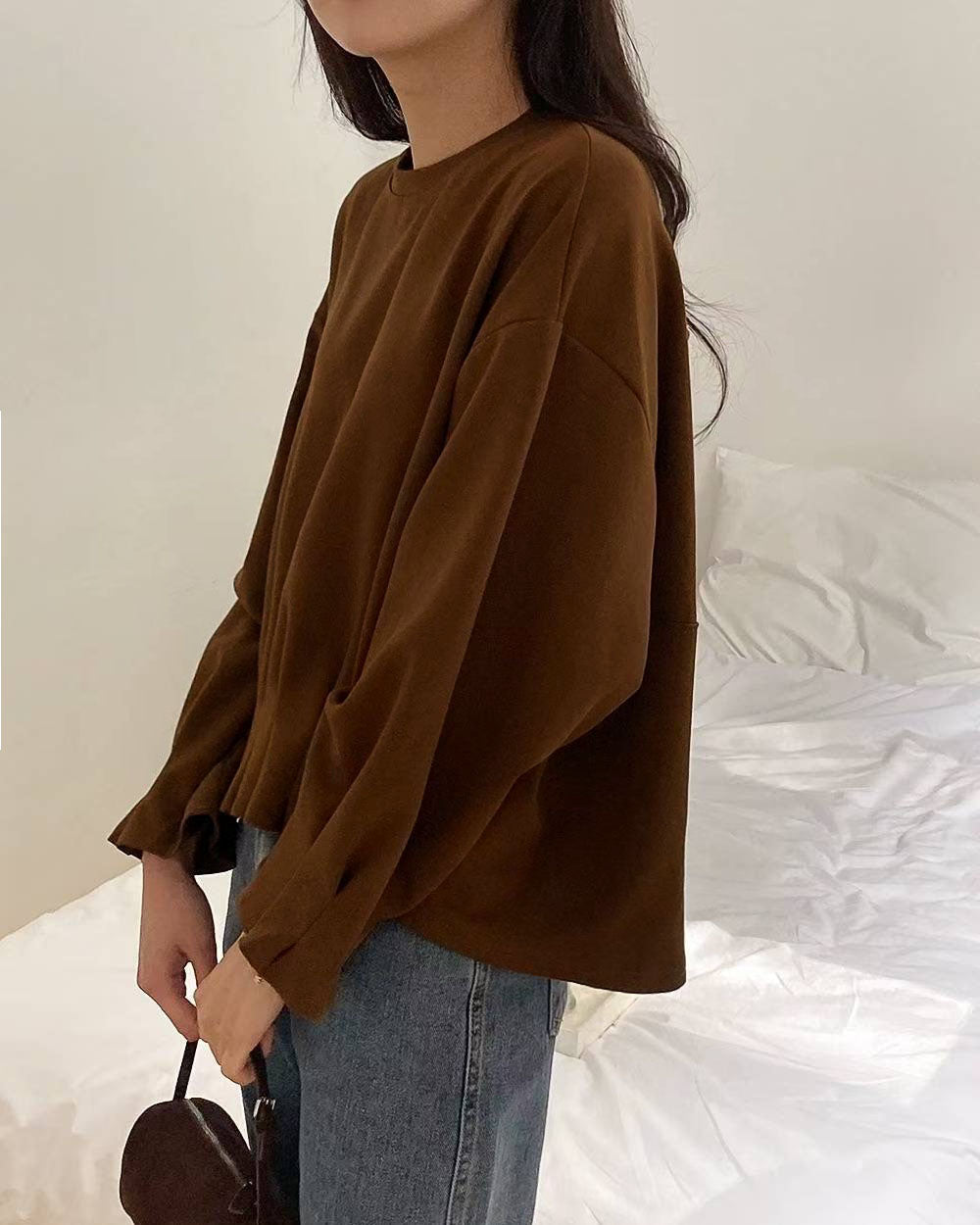 brown pleats hem sweat top *pre-prder*