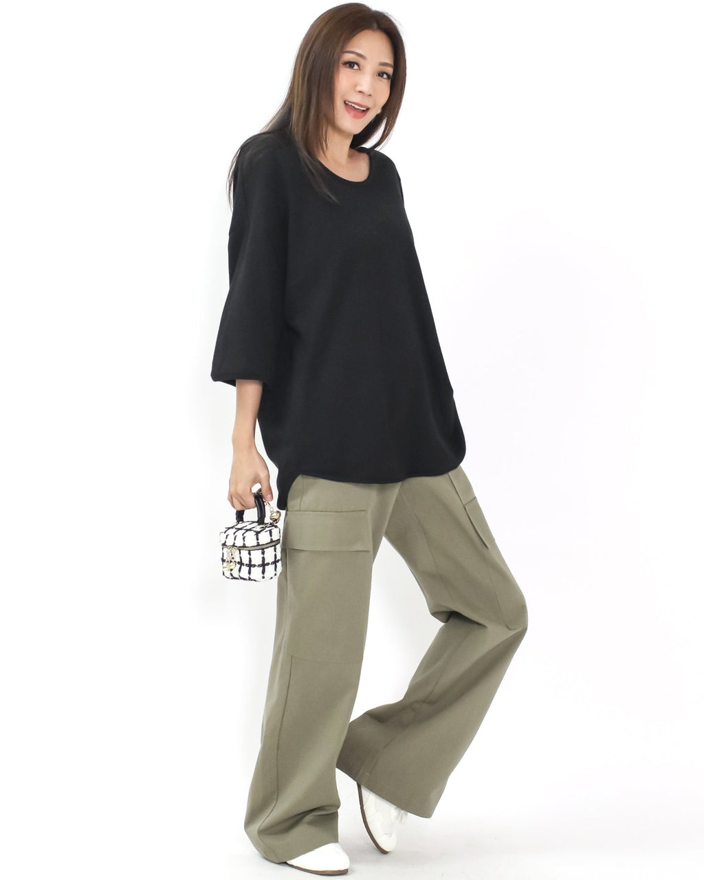 black U hem tee *pre-order*