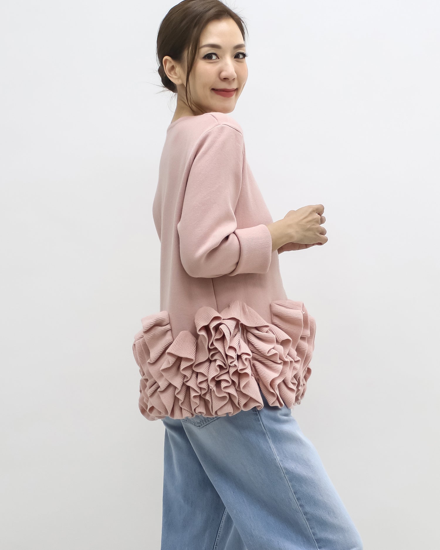 pink ruffles hem knitted top