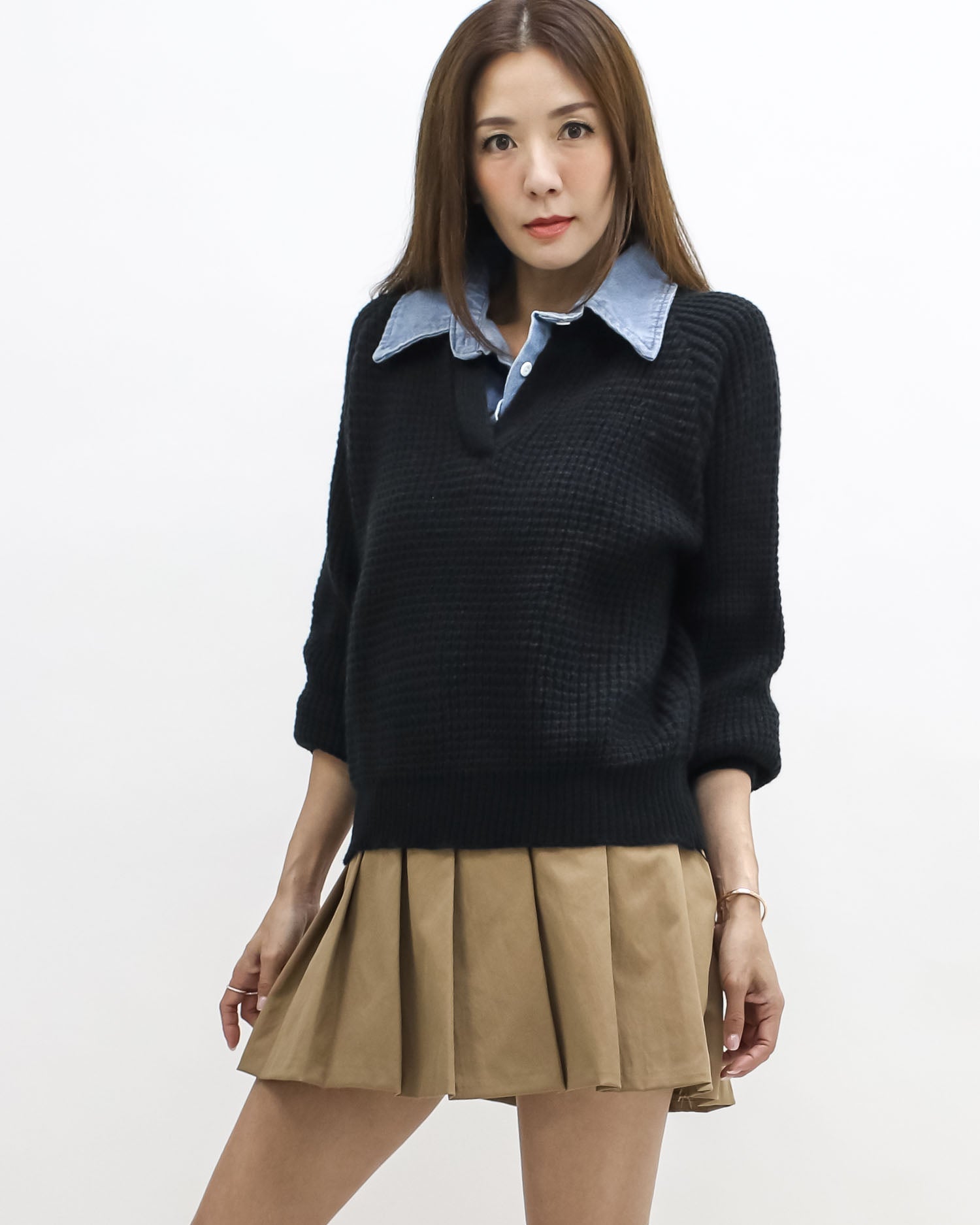 black w/ denim collar knitted top