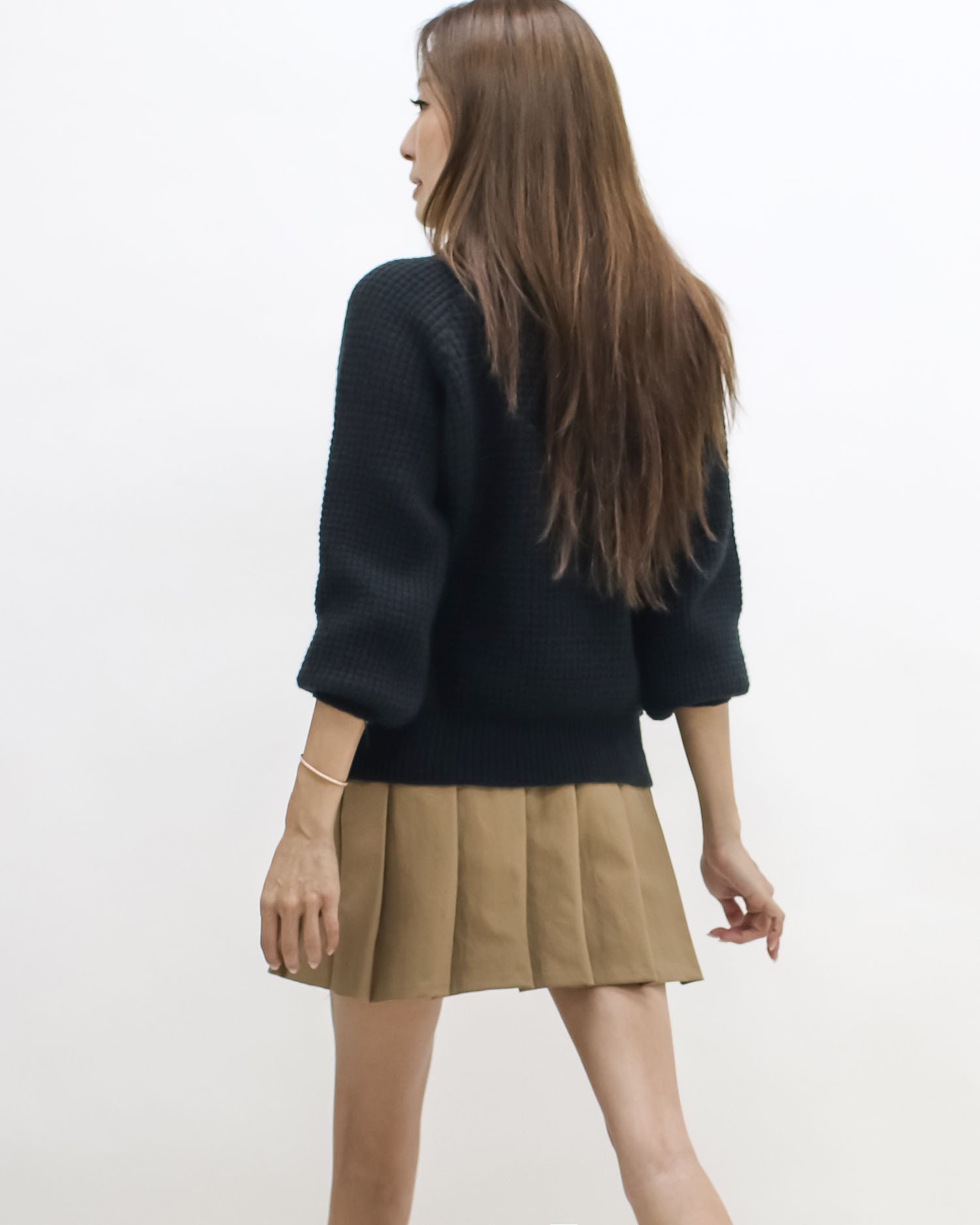 black w/ denim collar knitted top