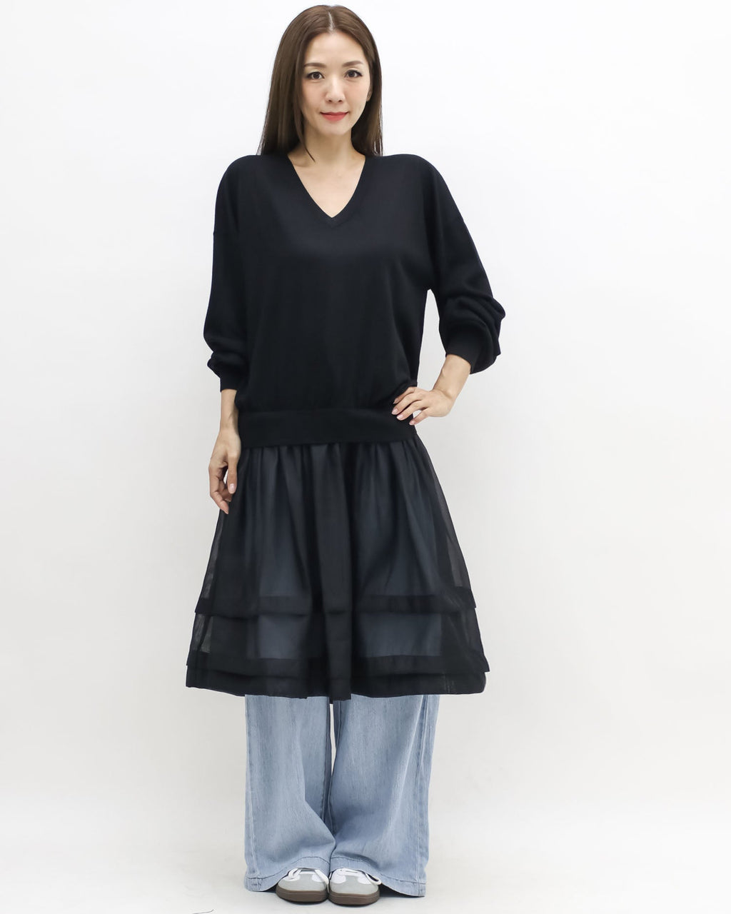 black V neck knitted & mesh flare hem top