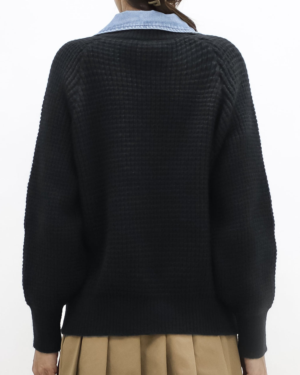 black w/ denim collar knitted top