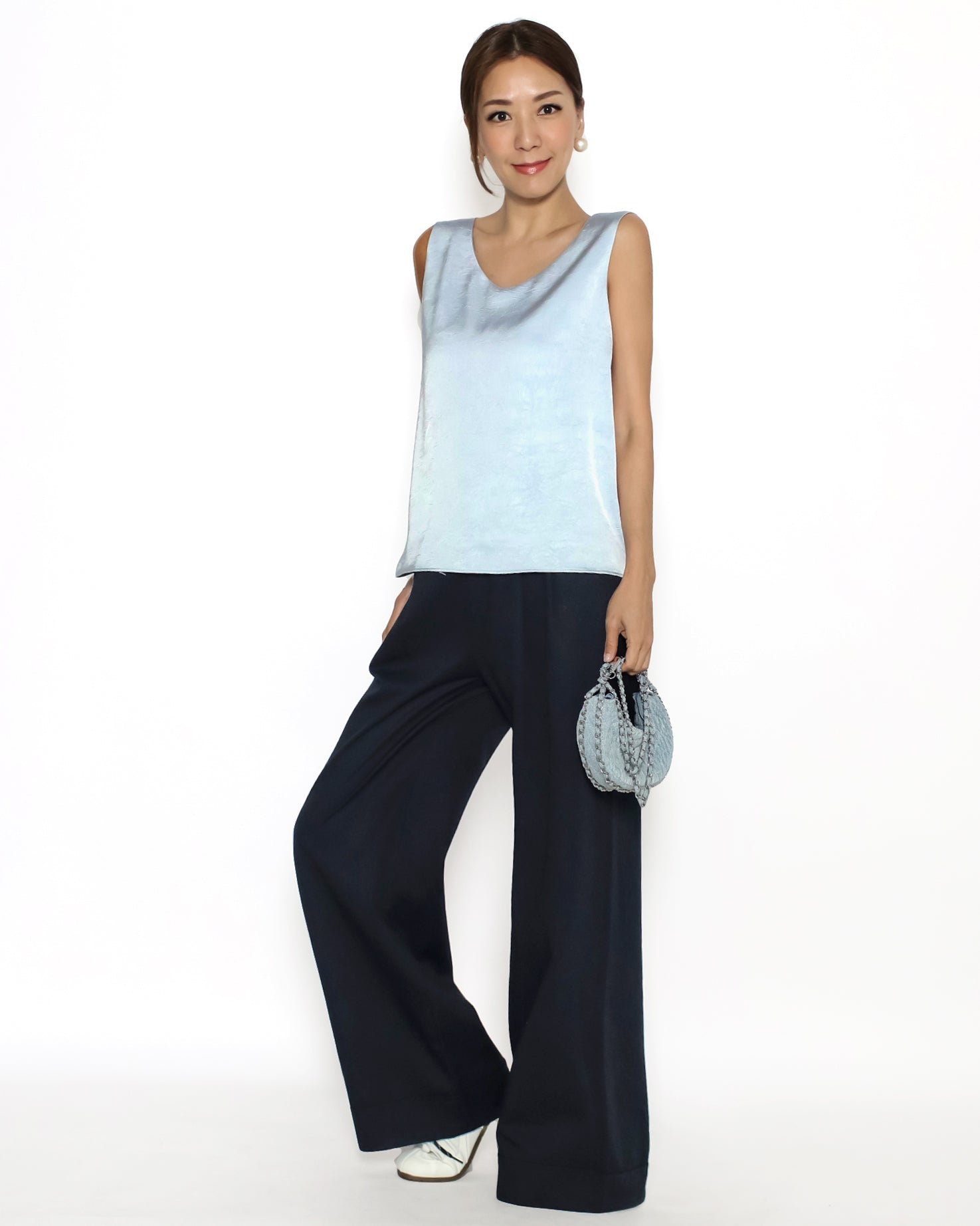 light blue slinky texture vest *pre-order*