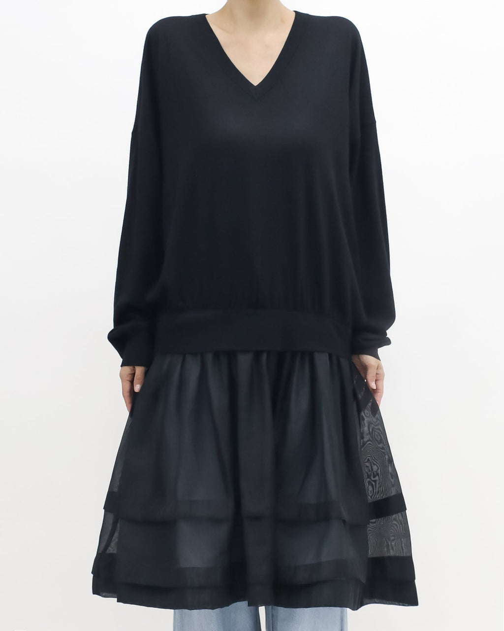 black V neck knitted & mesh flare hem top