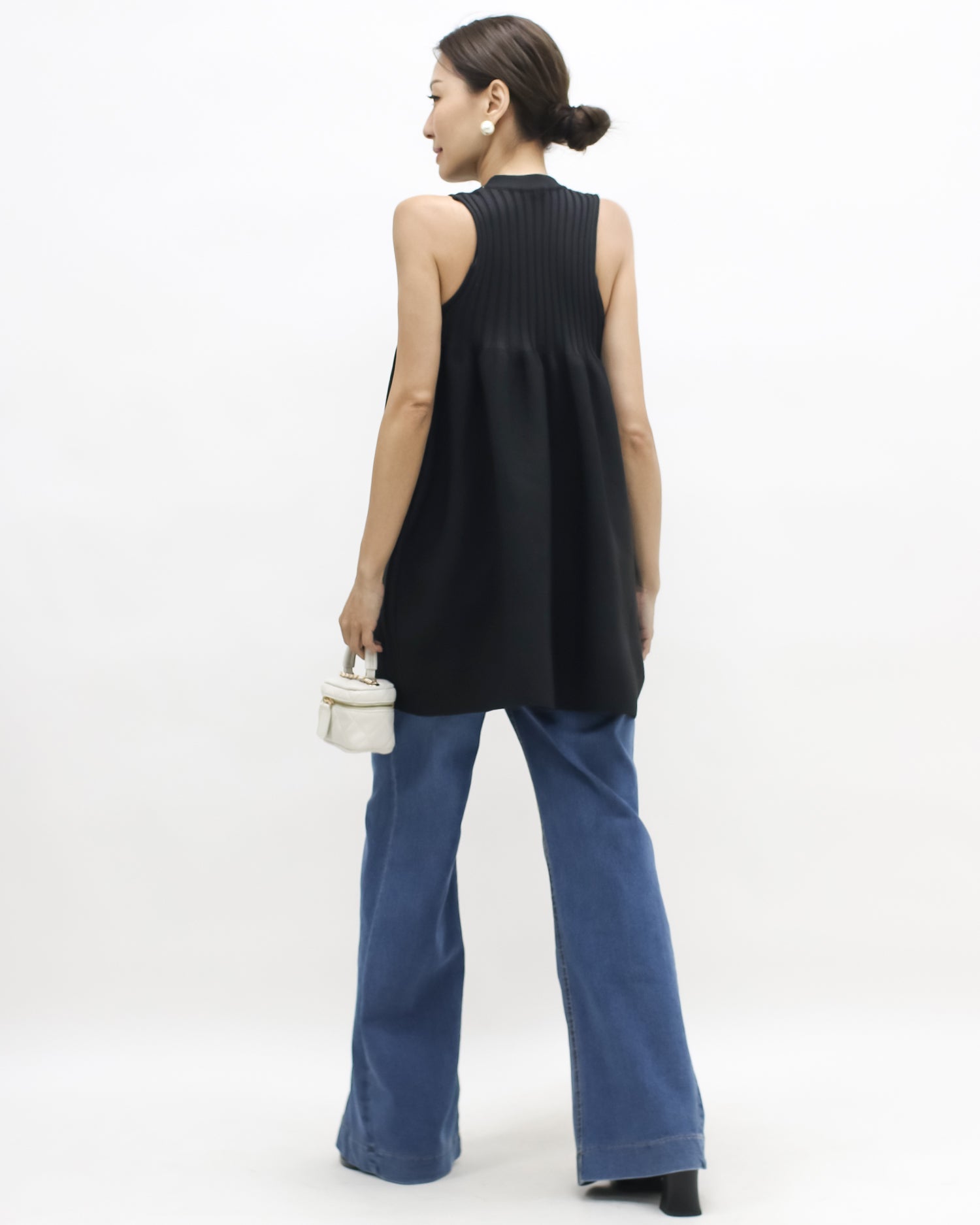 black puff hem knitted vest top *pre-order*