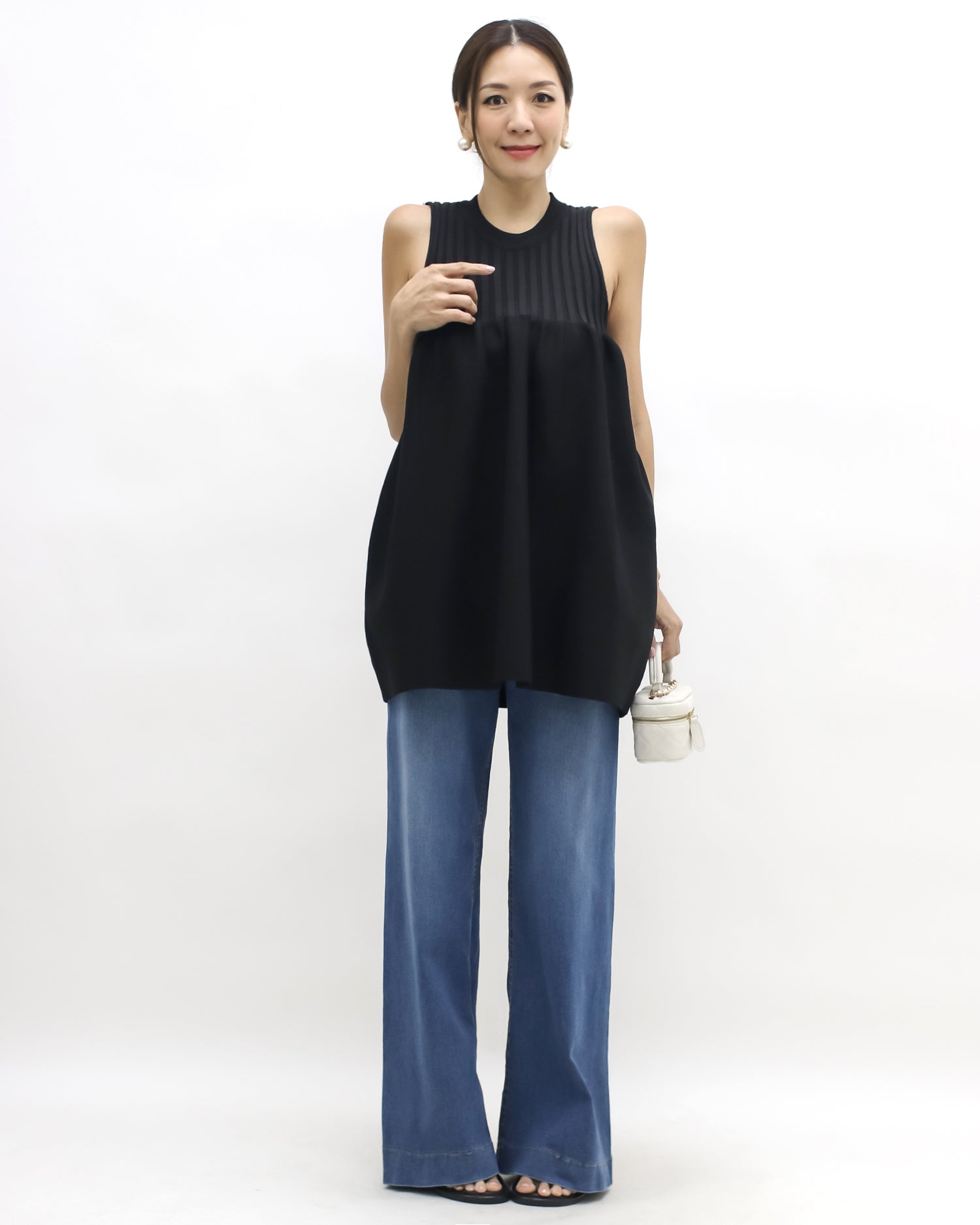 black puff hem knitted vest top *pre-order*