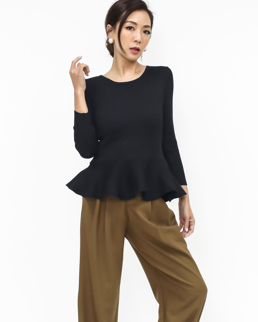 black ruffle hem knitted top *pre-order*