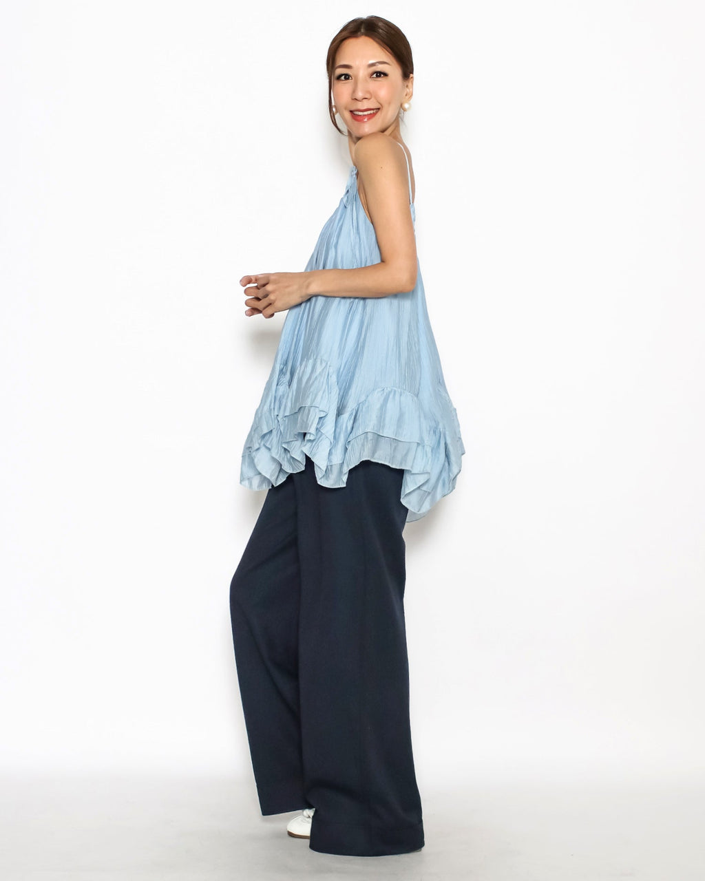 blue ruffles hem texture slinky vest *pre-order*