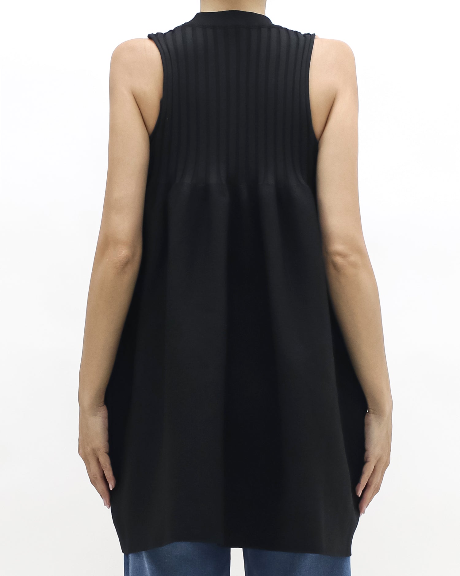 black puff hem knitted vest top *pre-order*