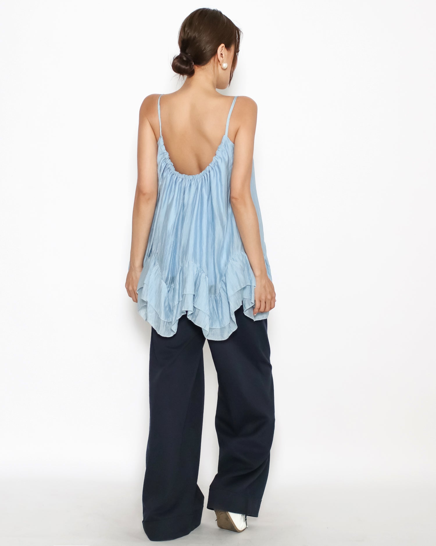 blue ruffles hem texture slinky vest *pre-order*