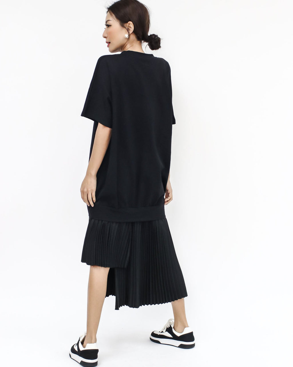 black tee w/ asymmetric pleats hem dress *pre-order*