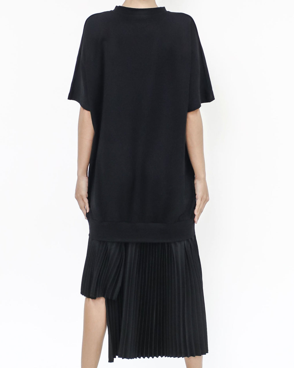 black tee w/ asymmetric pleats hem dress *pre-order*