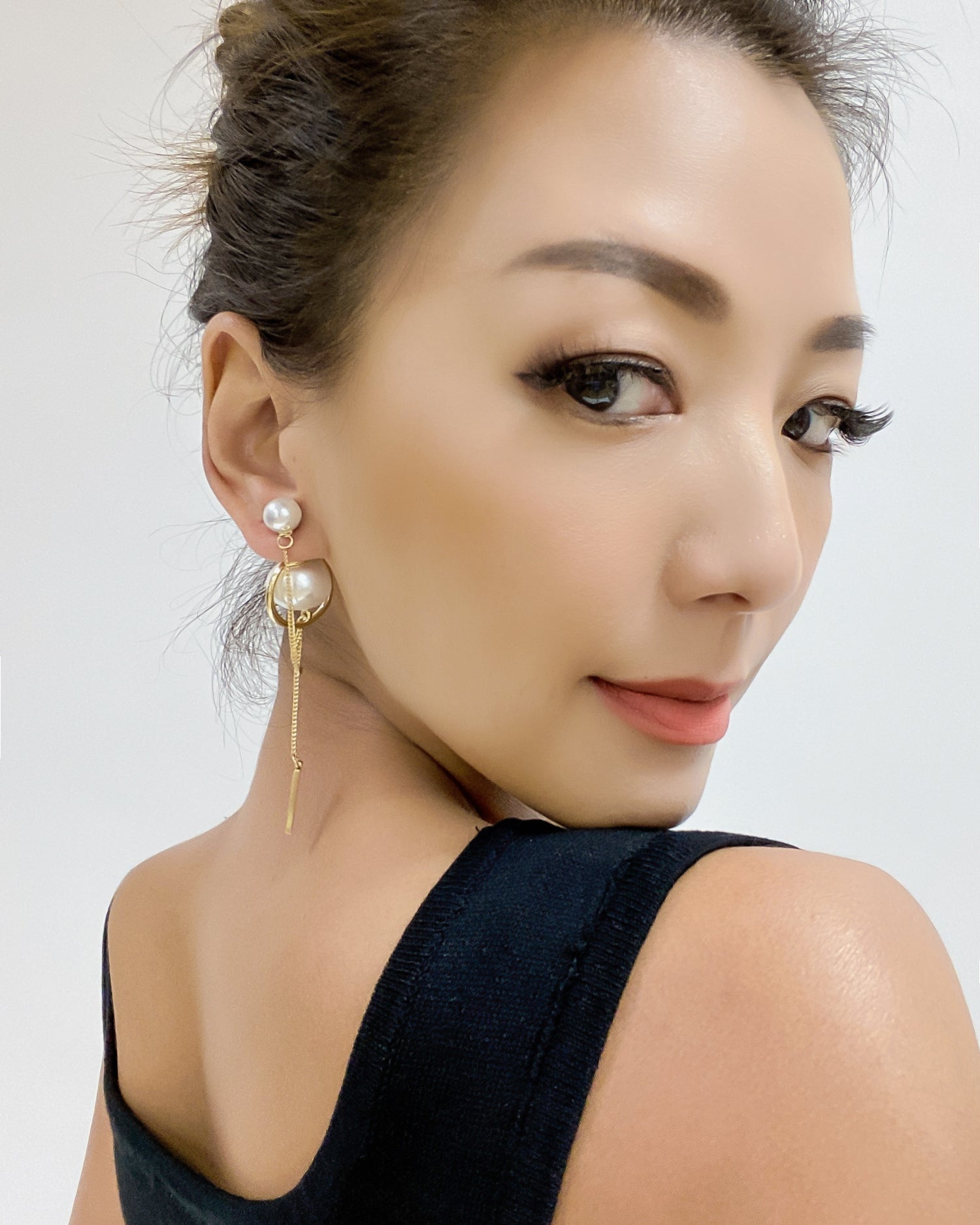 gold metal with drops double pearls earrings *pre-order*