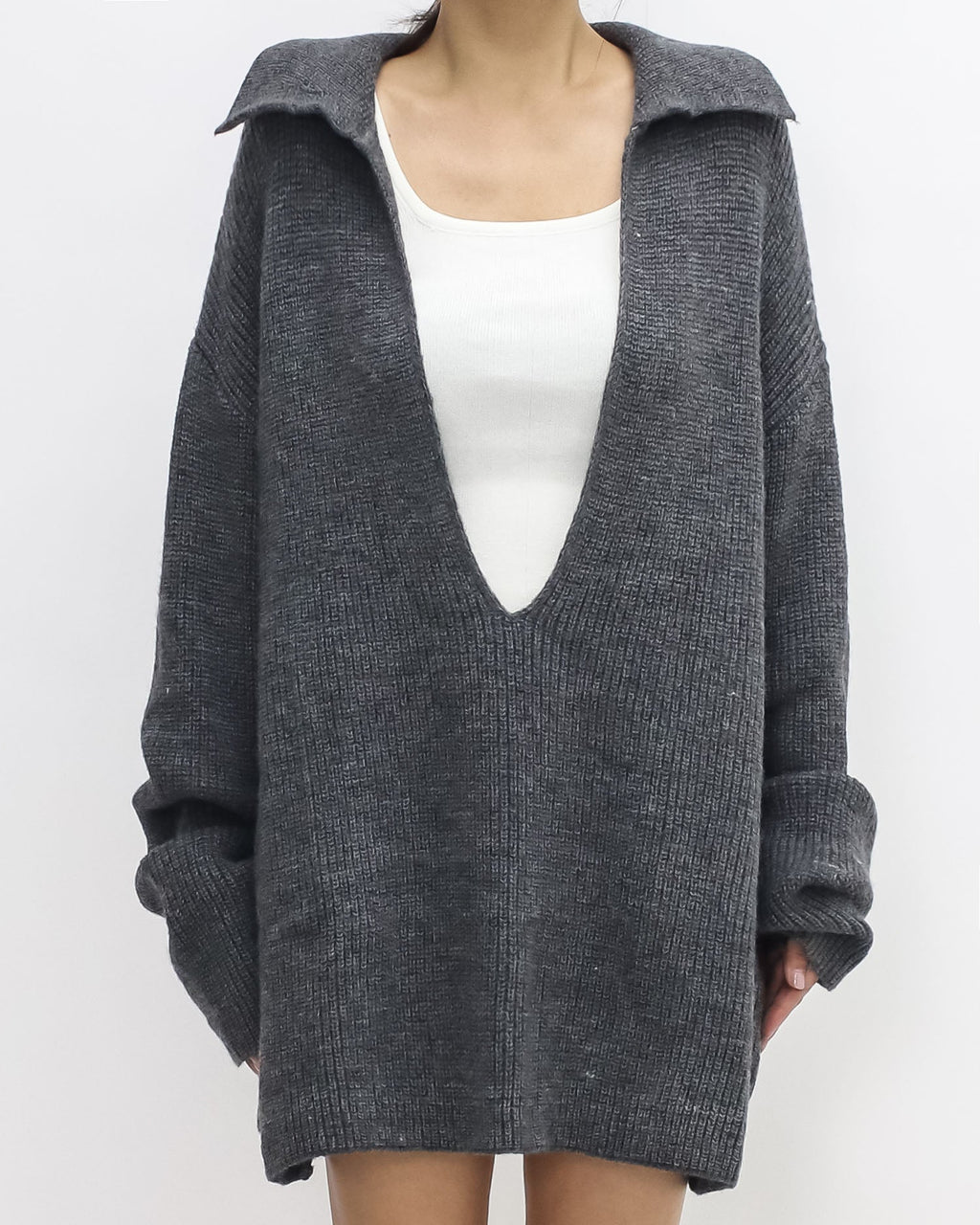 grey collar V neck & shorts knitted set *pre-order*