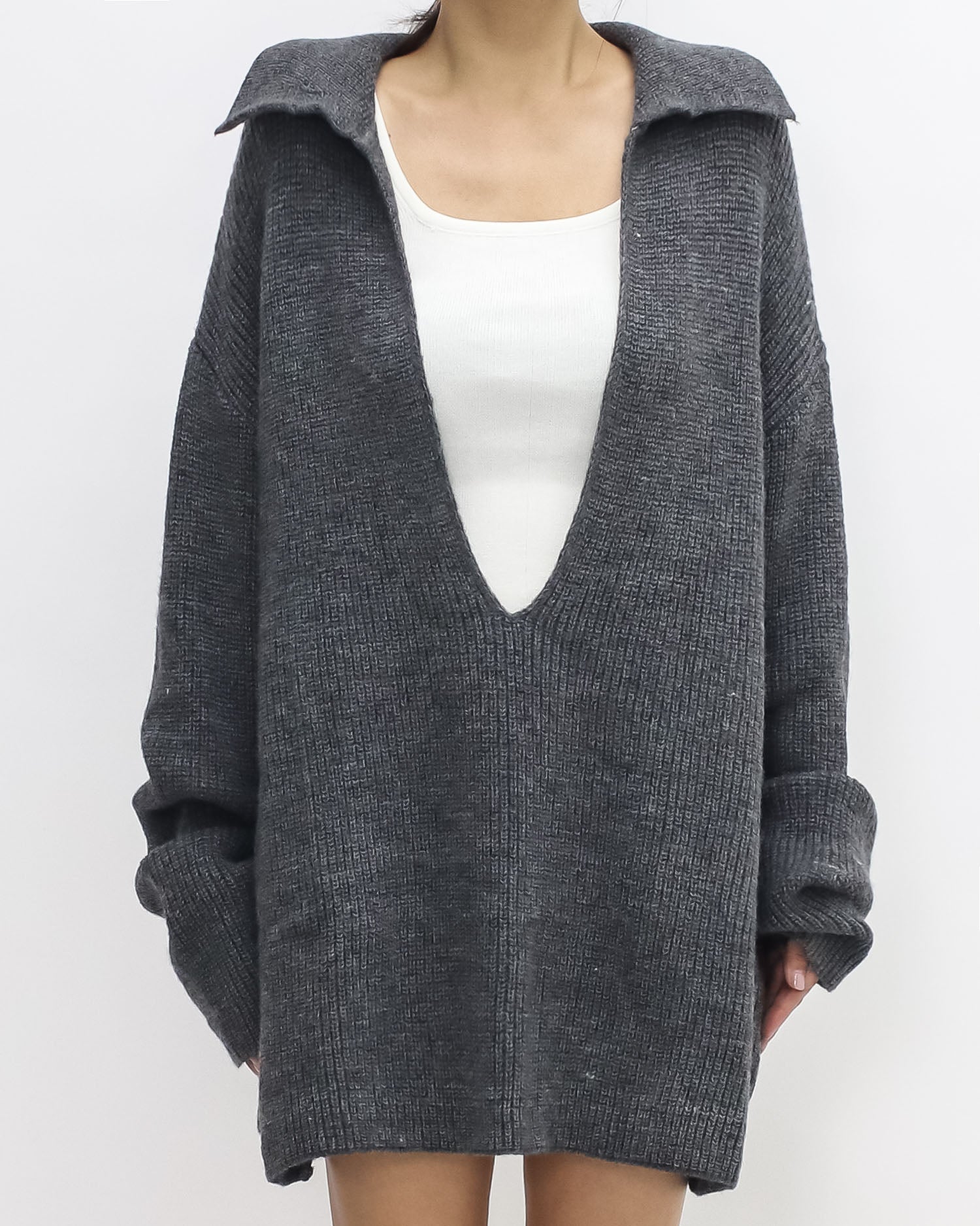 grey collar V neck & shorts knitted set *pre-order*