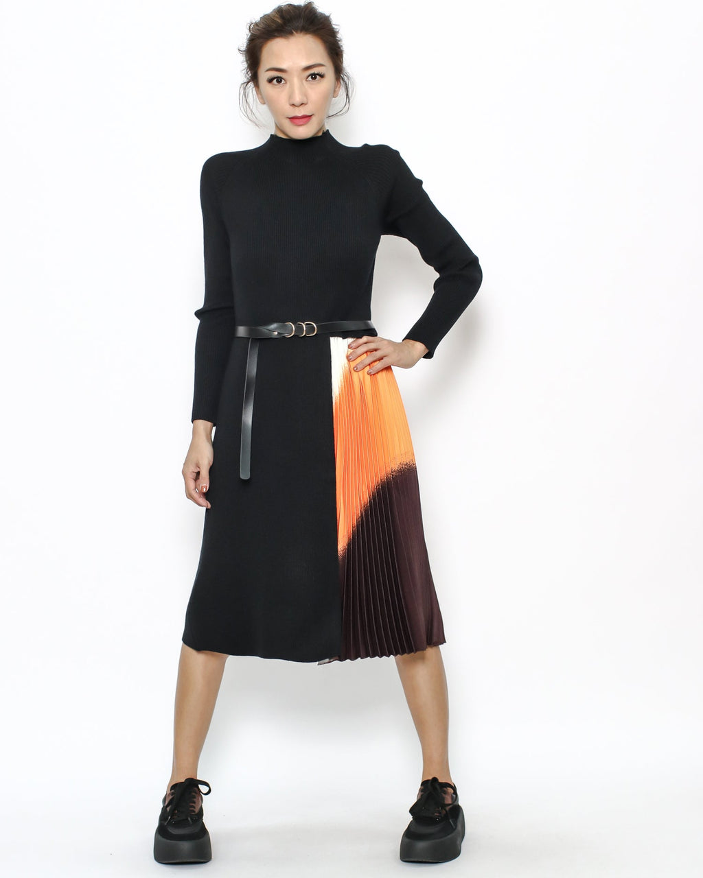 black knitted & colourful pleats dress with belt *pre-order*