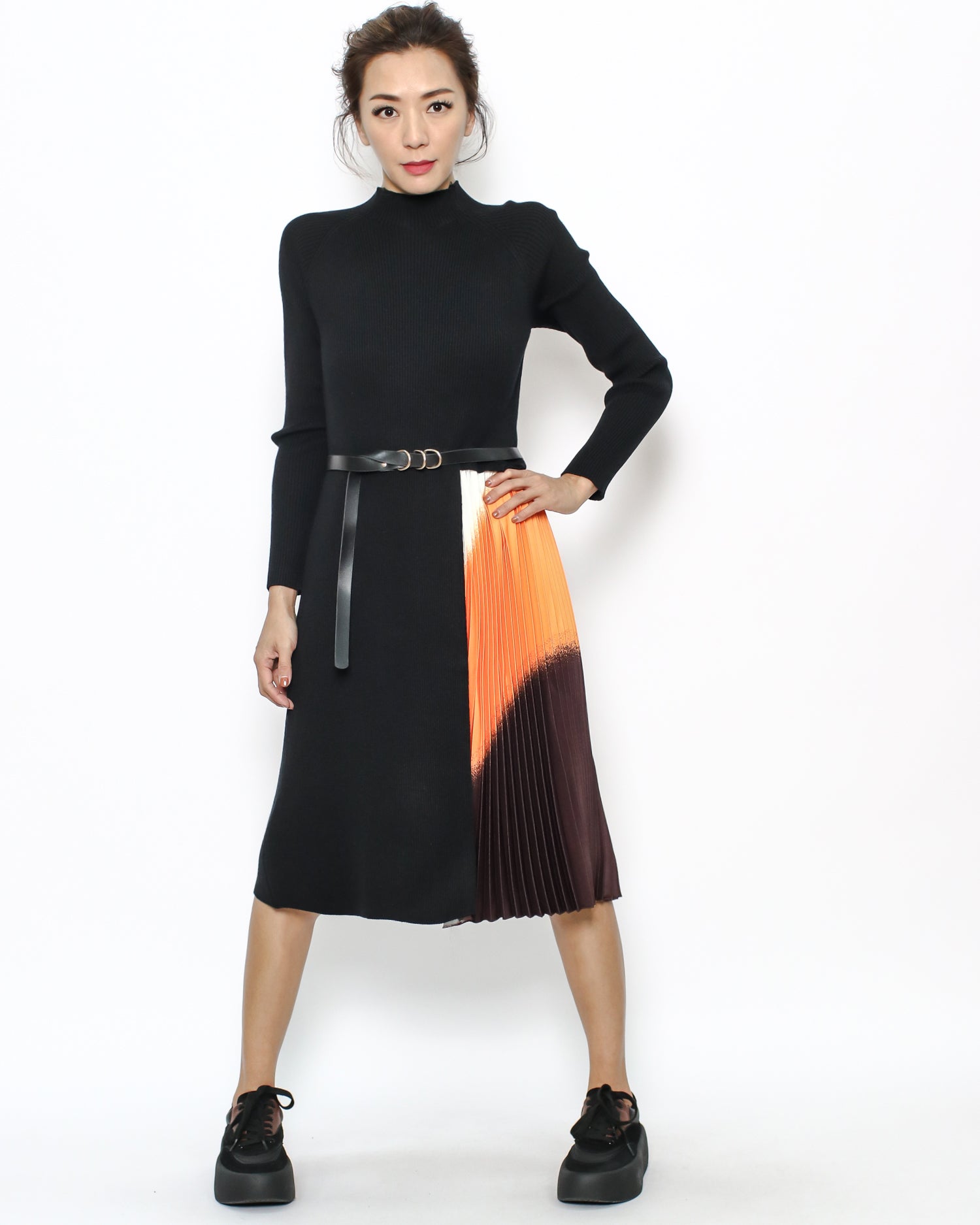 black knitted & colourful pleats dress with belt *pre-order*