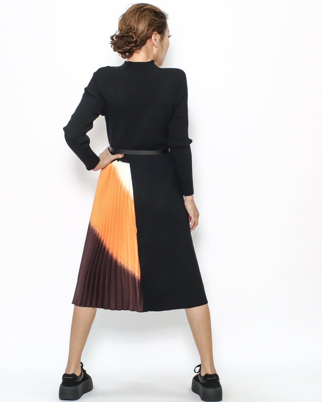 black knitted & colourful pleats dress with belt *pre-order*