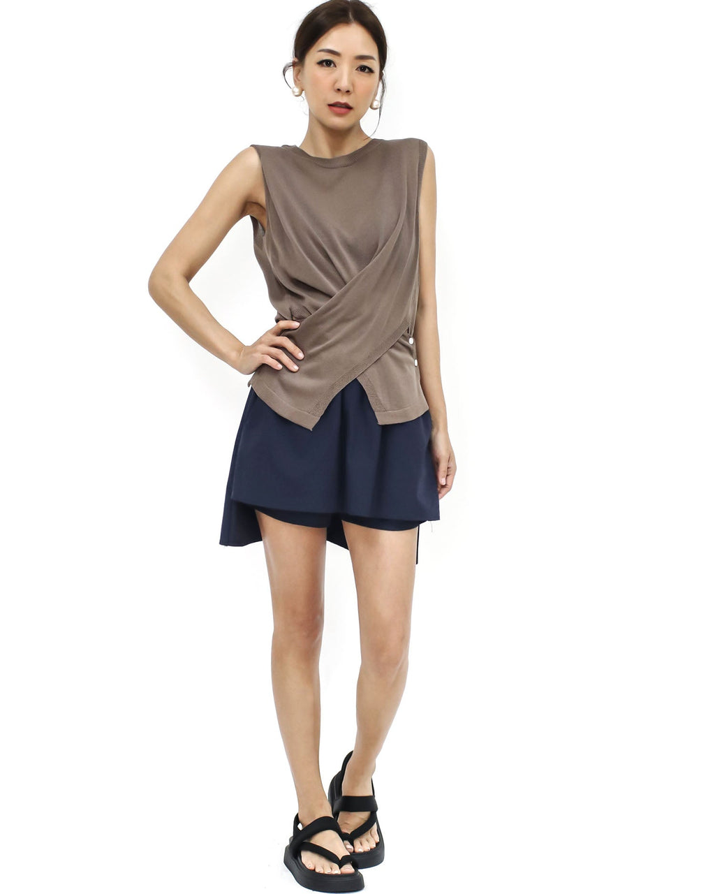 brown fine knitted wrapped vest *pre-order*