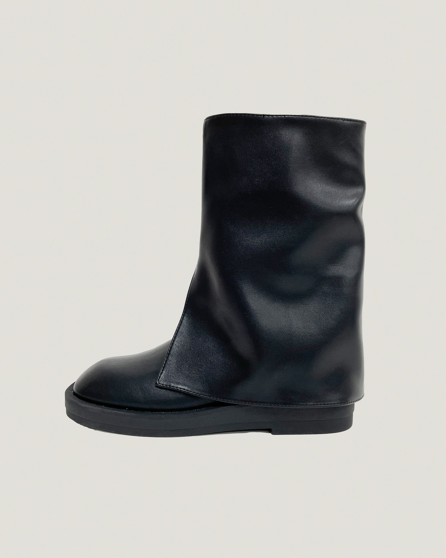 black PU leather split front boots - 36