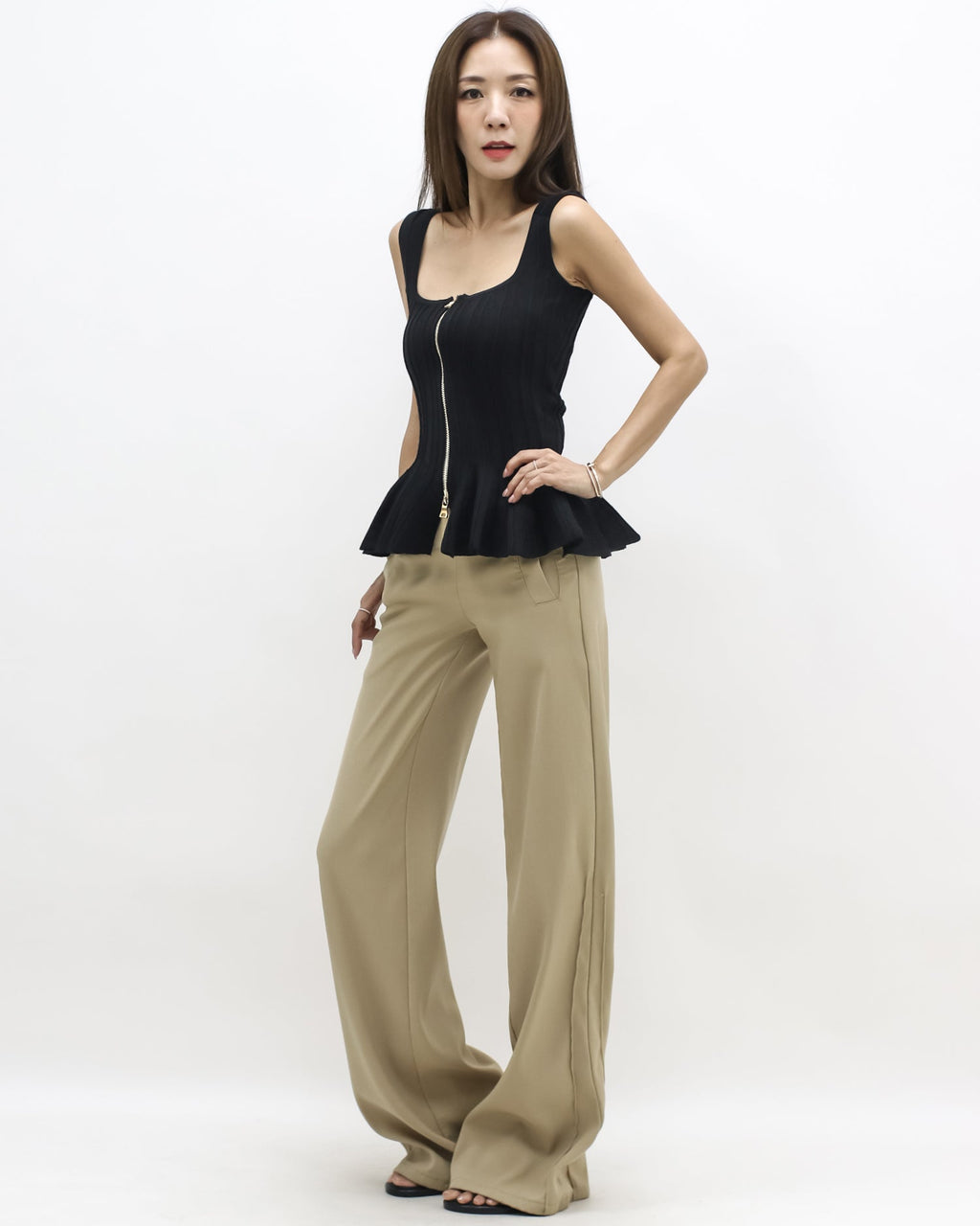 black flare zipper front knitted vest