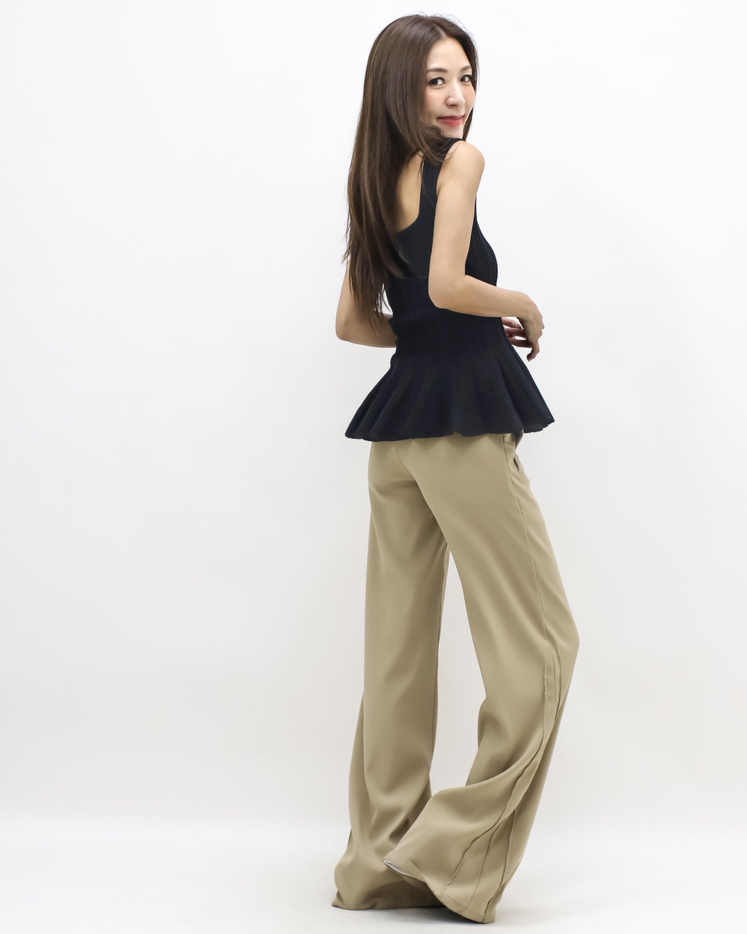 black flare zipper front knitted vest