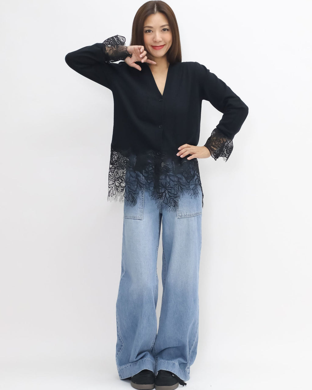 black w/ lace hem & cuffs knitted cardigan *pre-order*