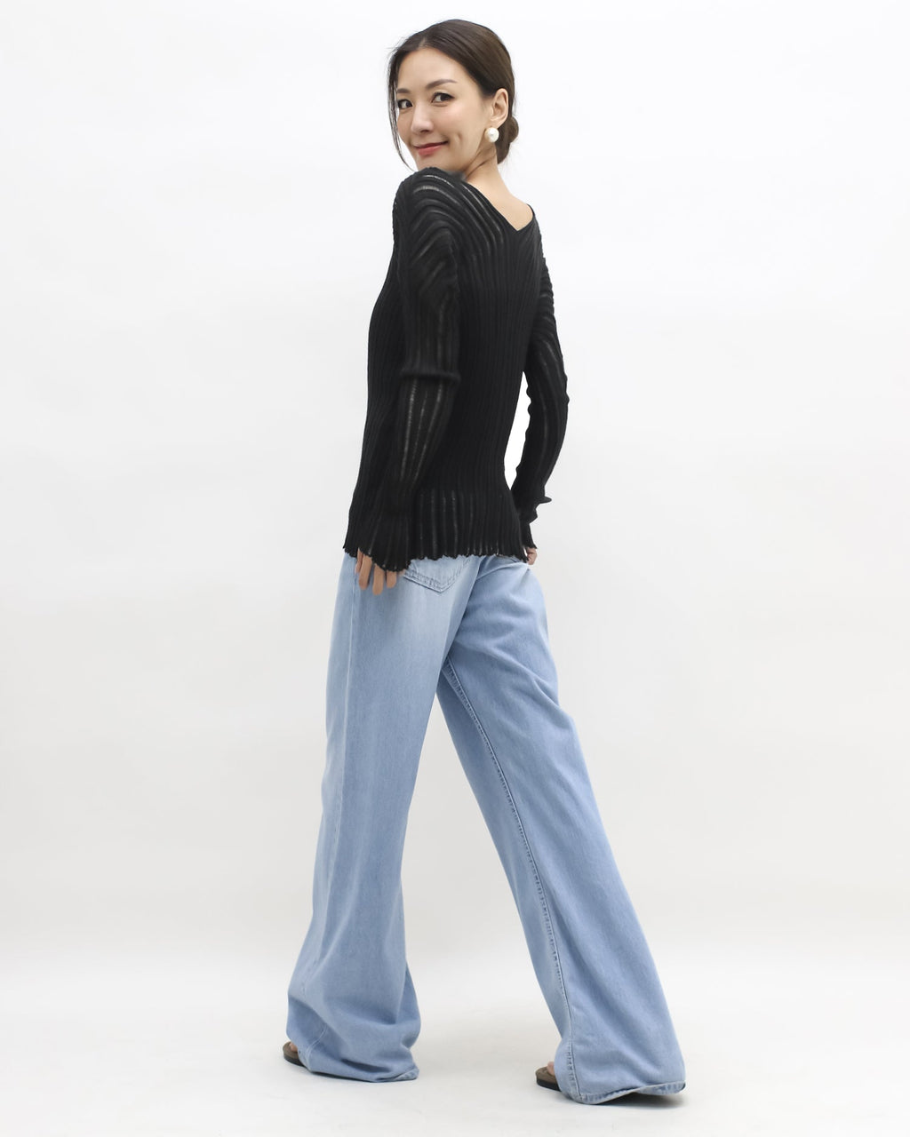 black V neck striped knitted top