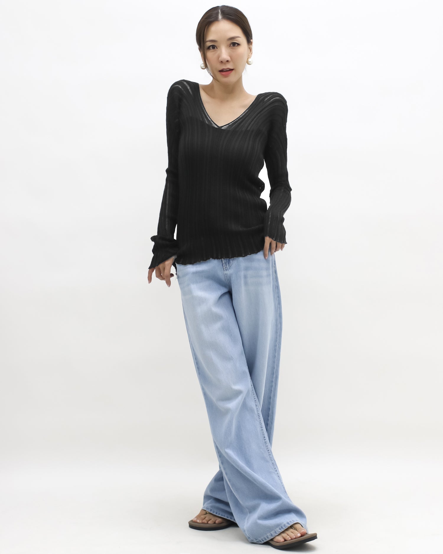 black V neck striped knitted top