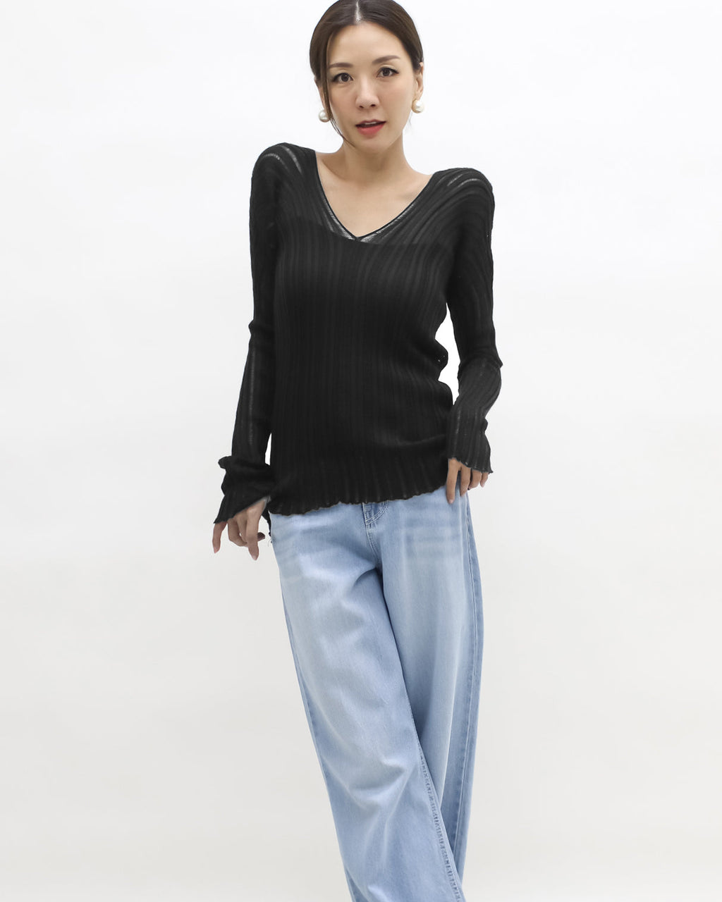 black V neck striped knitted top