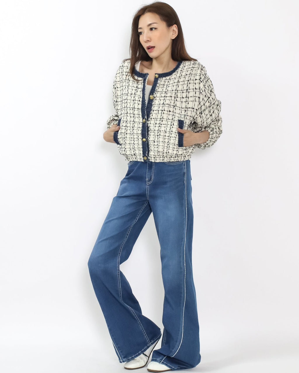 Mid blue w/ ivory line straight leg jeans