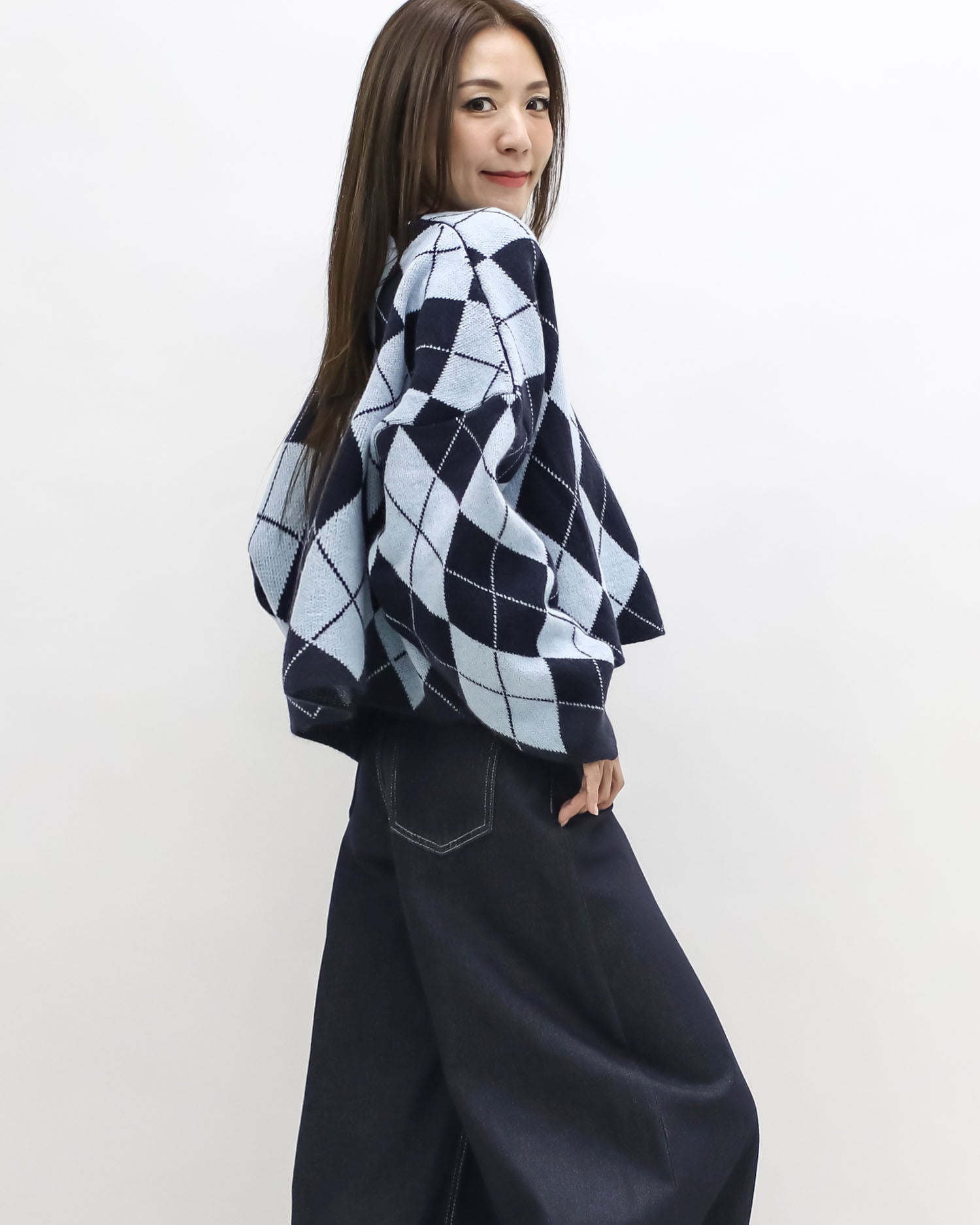 navy & blue checkers knitted cardigan *pre-order*