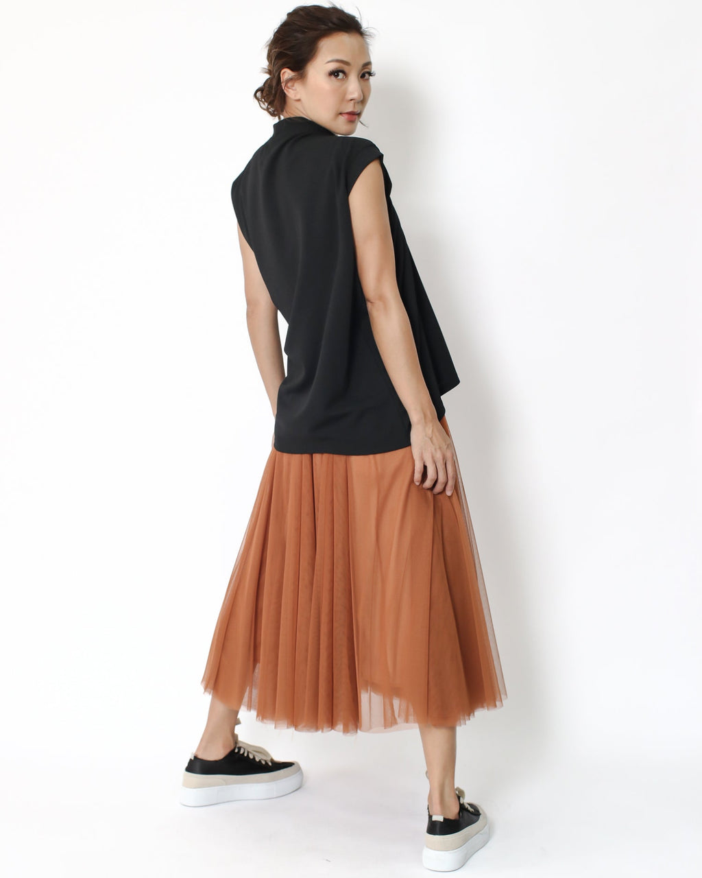 caramel mesh midi skirt *pre-order*
