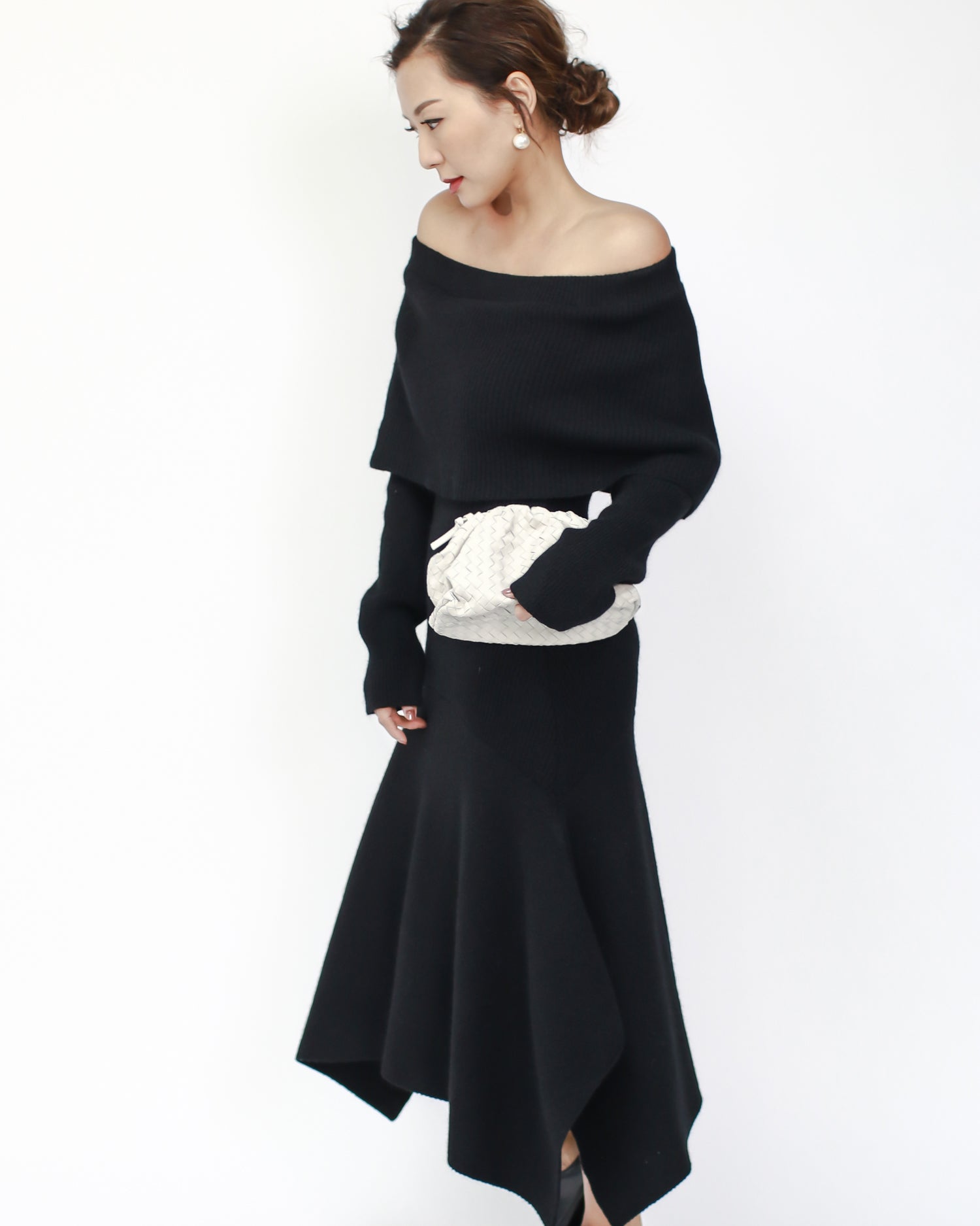 ivory pleats leather cross body bag *pre-order*