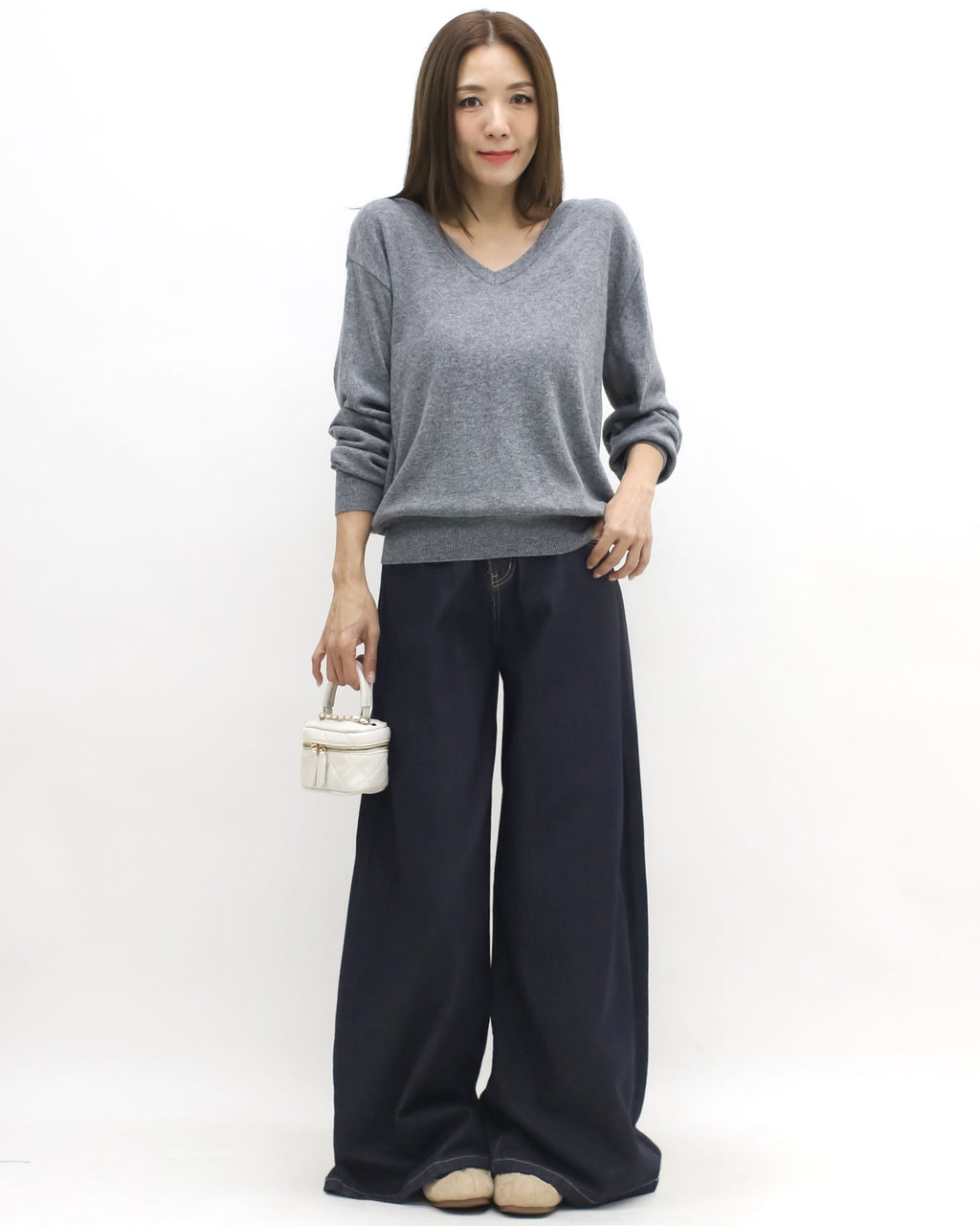 grey V neck front & back knitted top *pre-order*