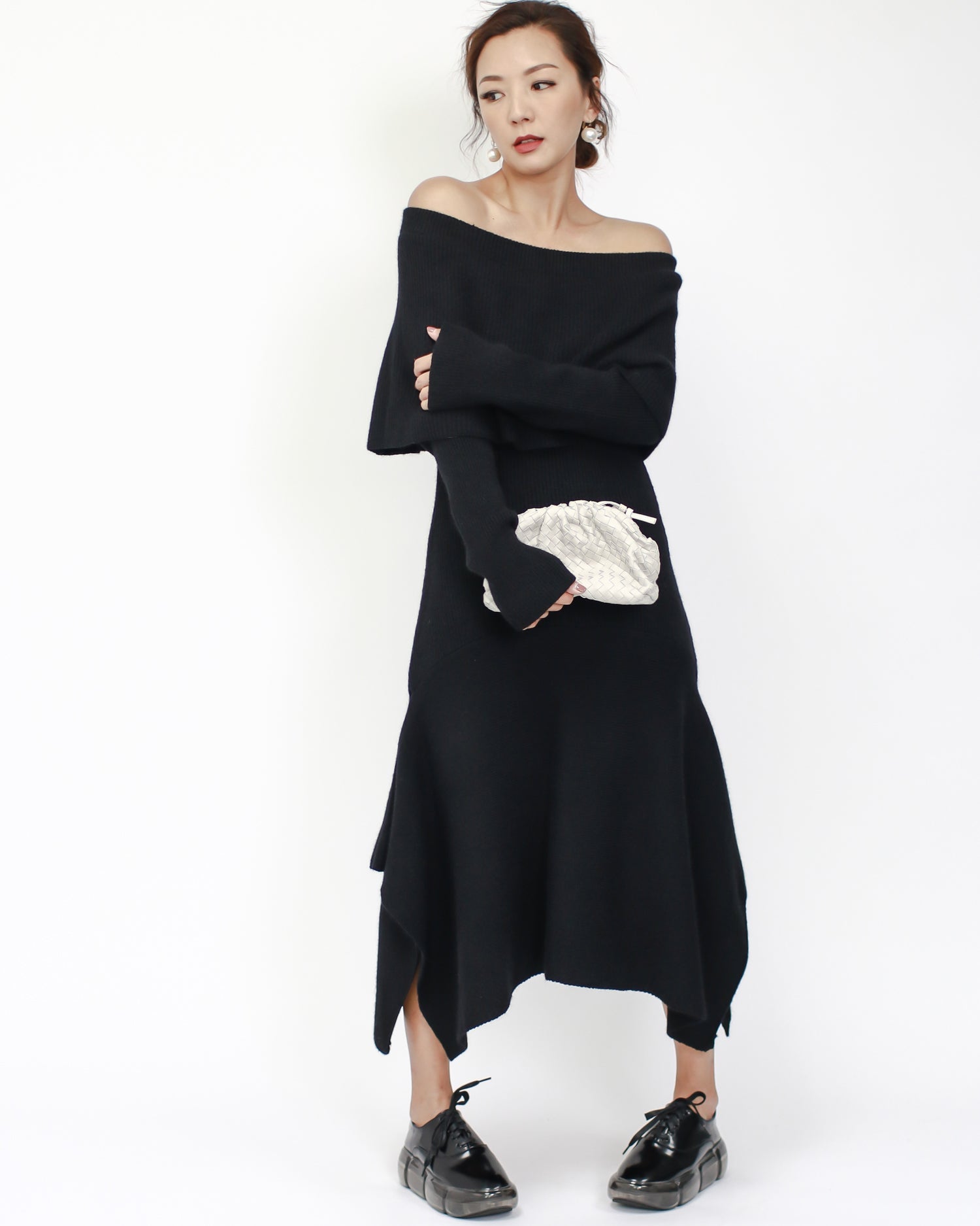 ivory pleats leather cross body bag *pre-order*