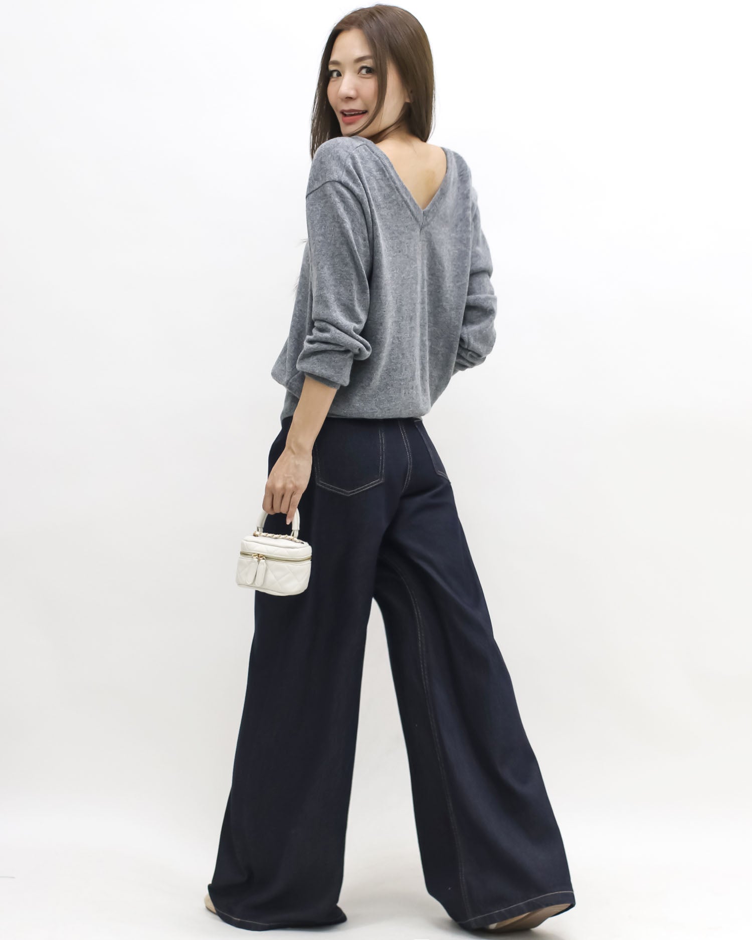 grey V neck front & back knitted top *pre-order*