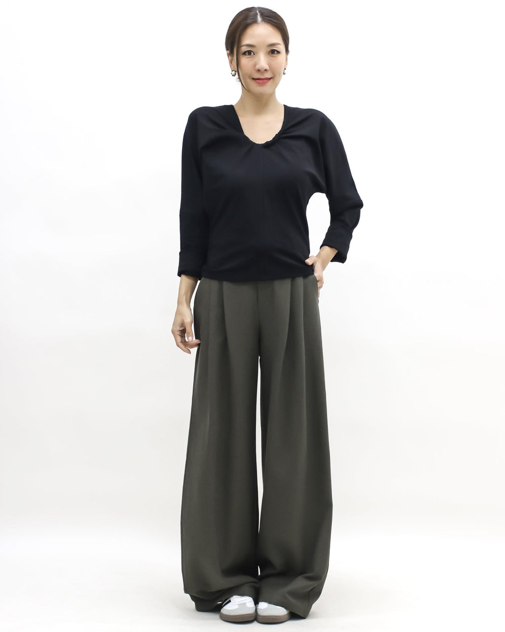 black twisted neckline tee