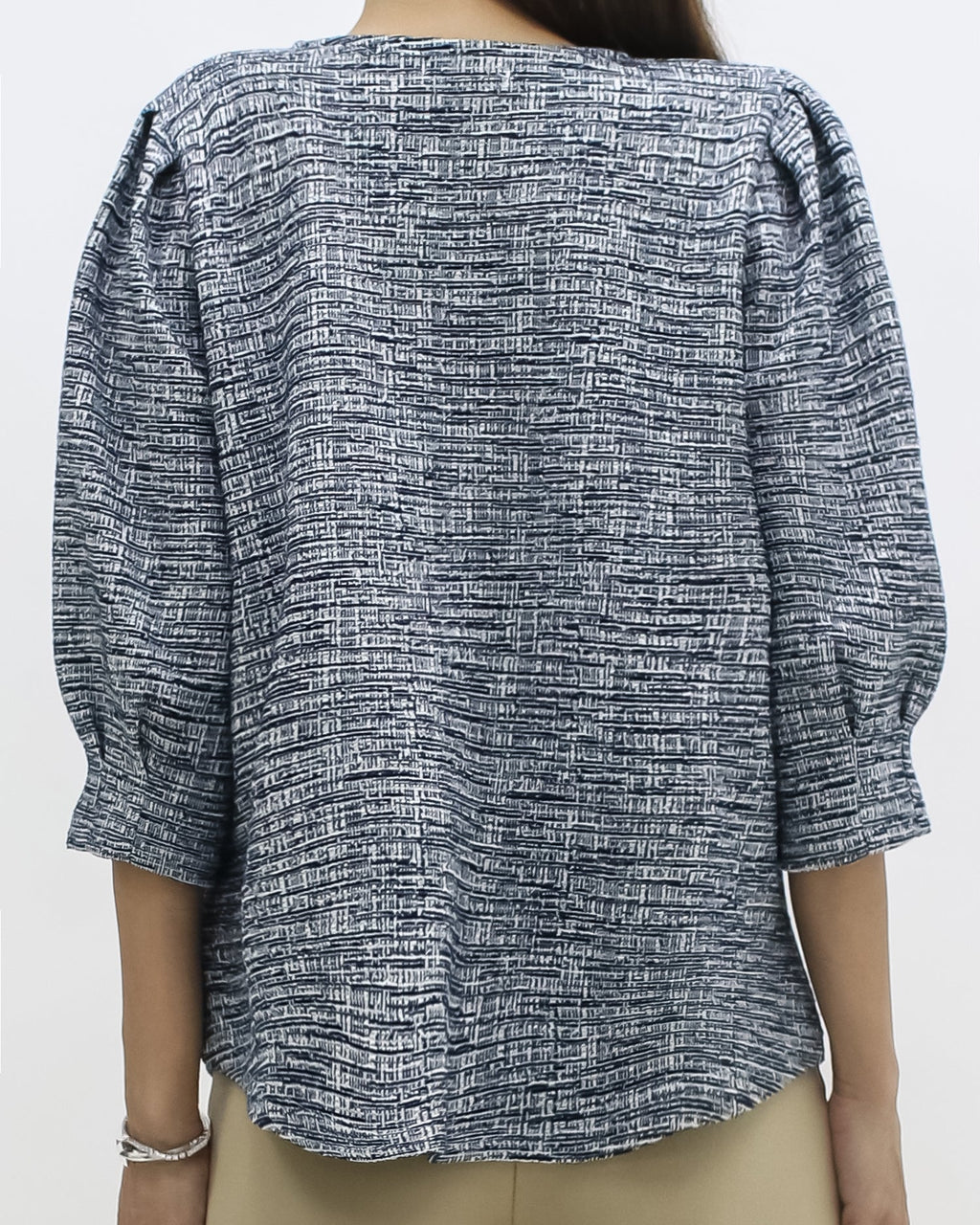 navy tweed puff sleeves top *pre-order*