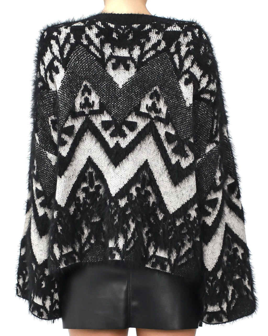 Black & ivory pattern fluffy knitted top *pre-order*