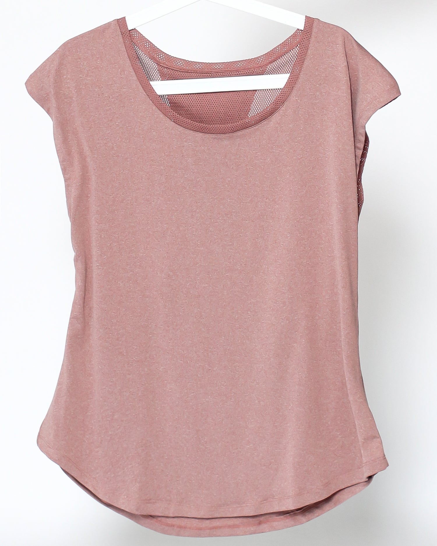 pink mesh back sporty tee *pre-order*