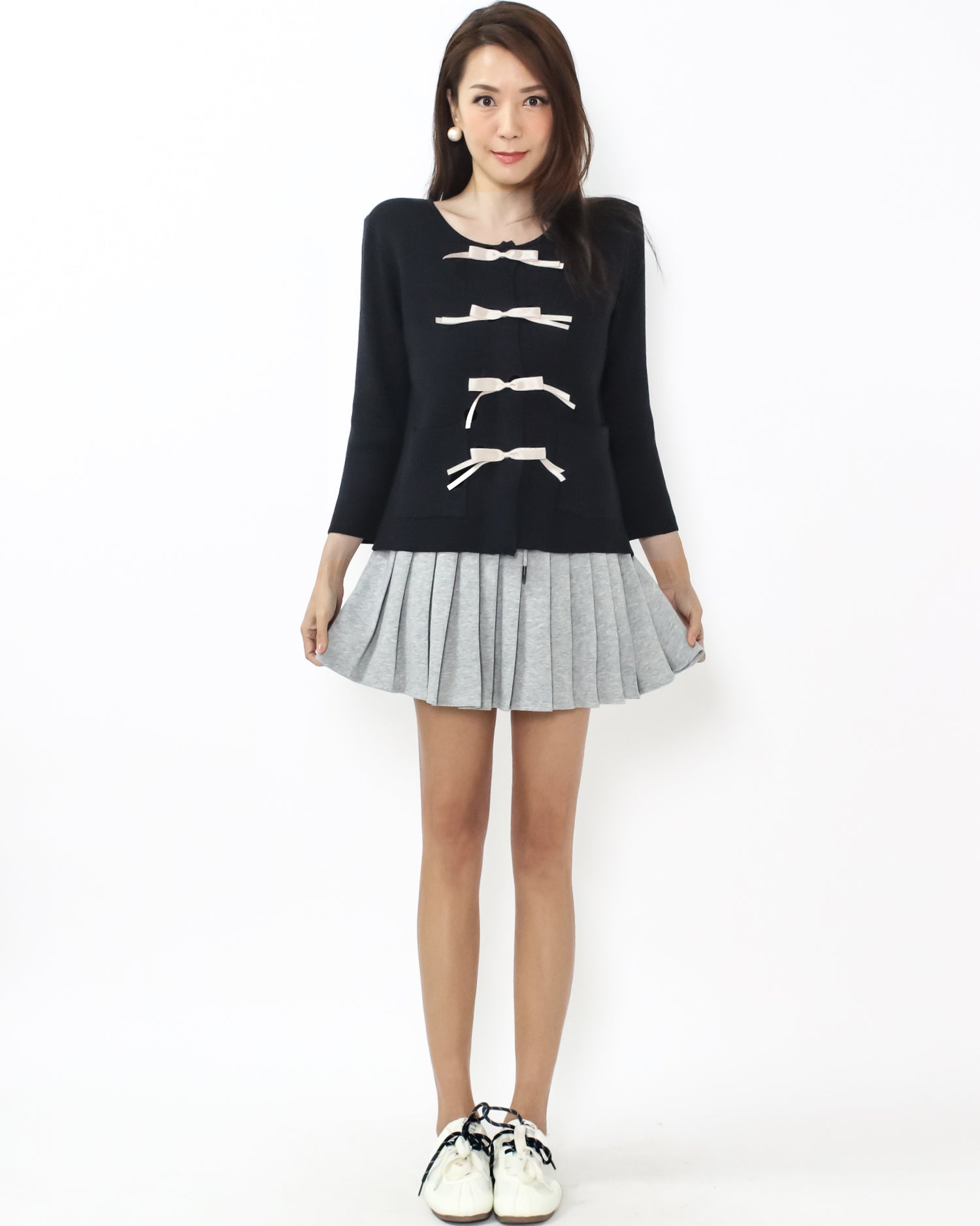 black w/ pink satin ribbons knitted top *pre-order*