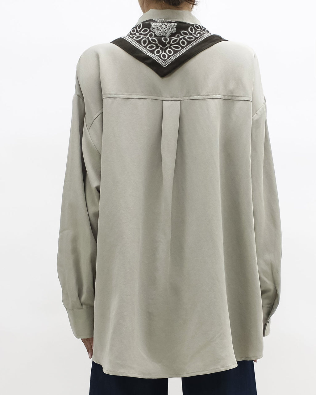 beige shirt w/ green printed scarf *pre-order*