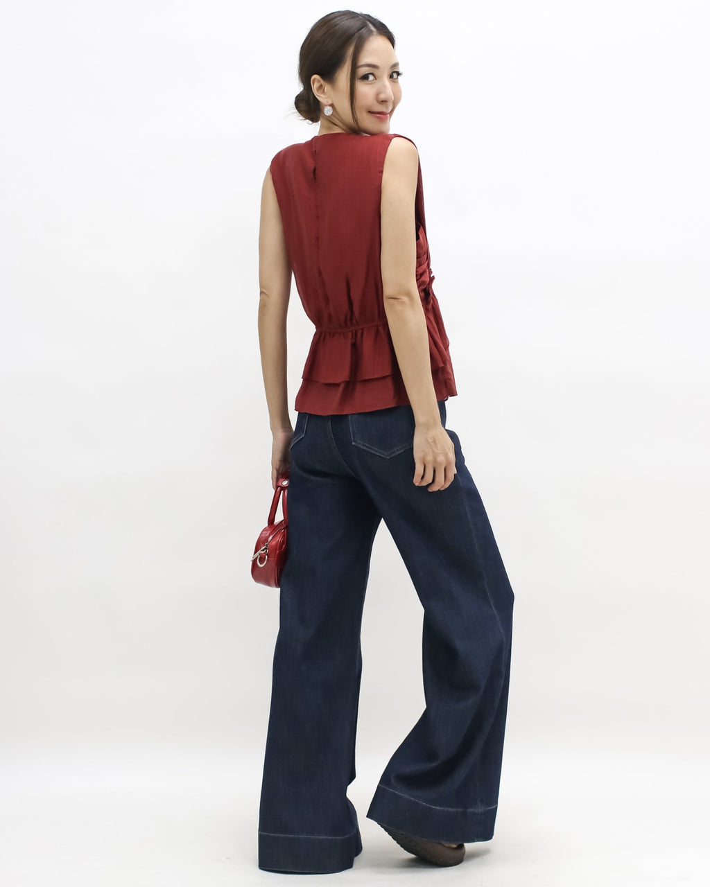 burgundy ruffles hem vest *pre-order*