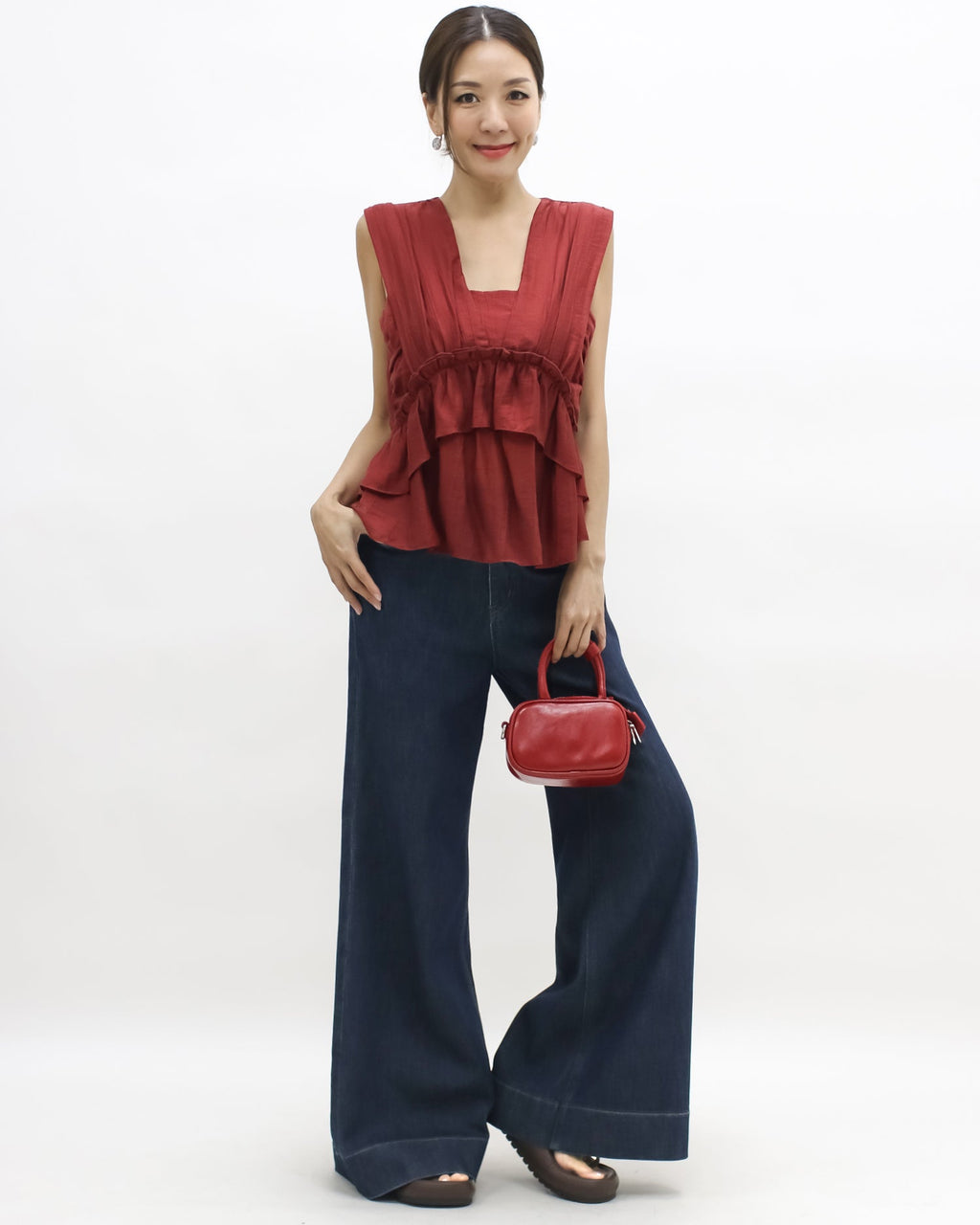 burgundy ruffles hem vest *pre-order*