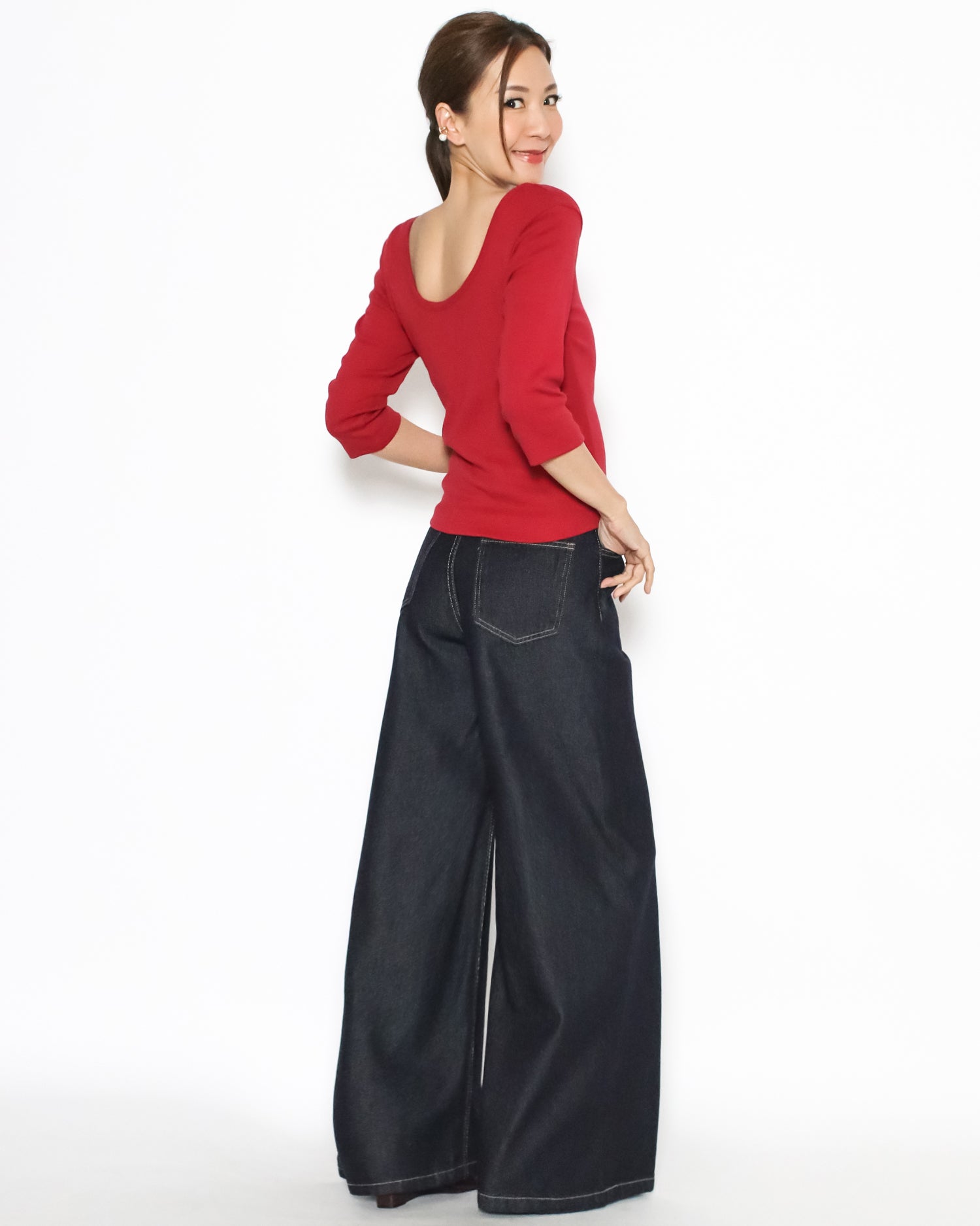 red U back tee *pre-order*