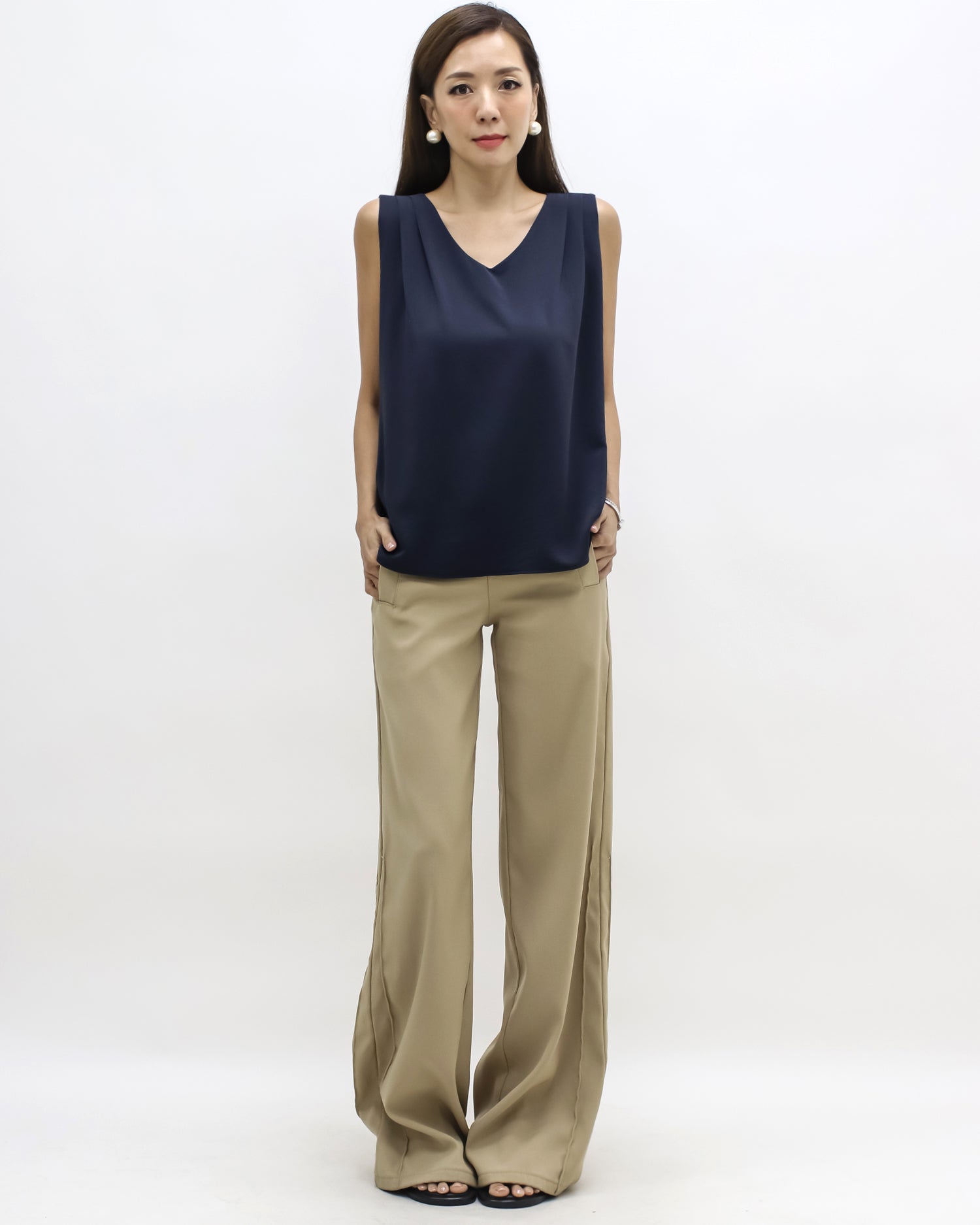 navy pleats front slinky vest