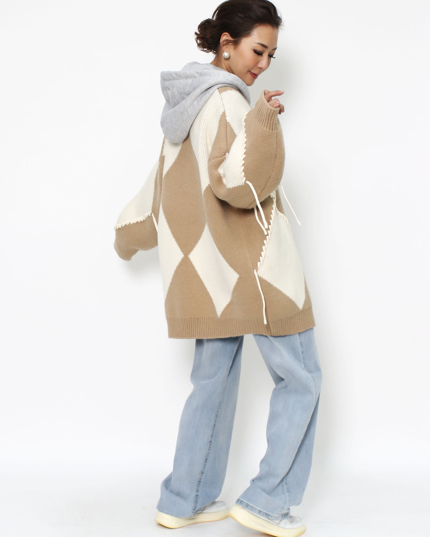 beige & ivory knitted cardigan w/ grey hoodie *pre-order*