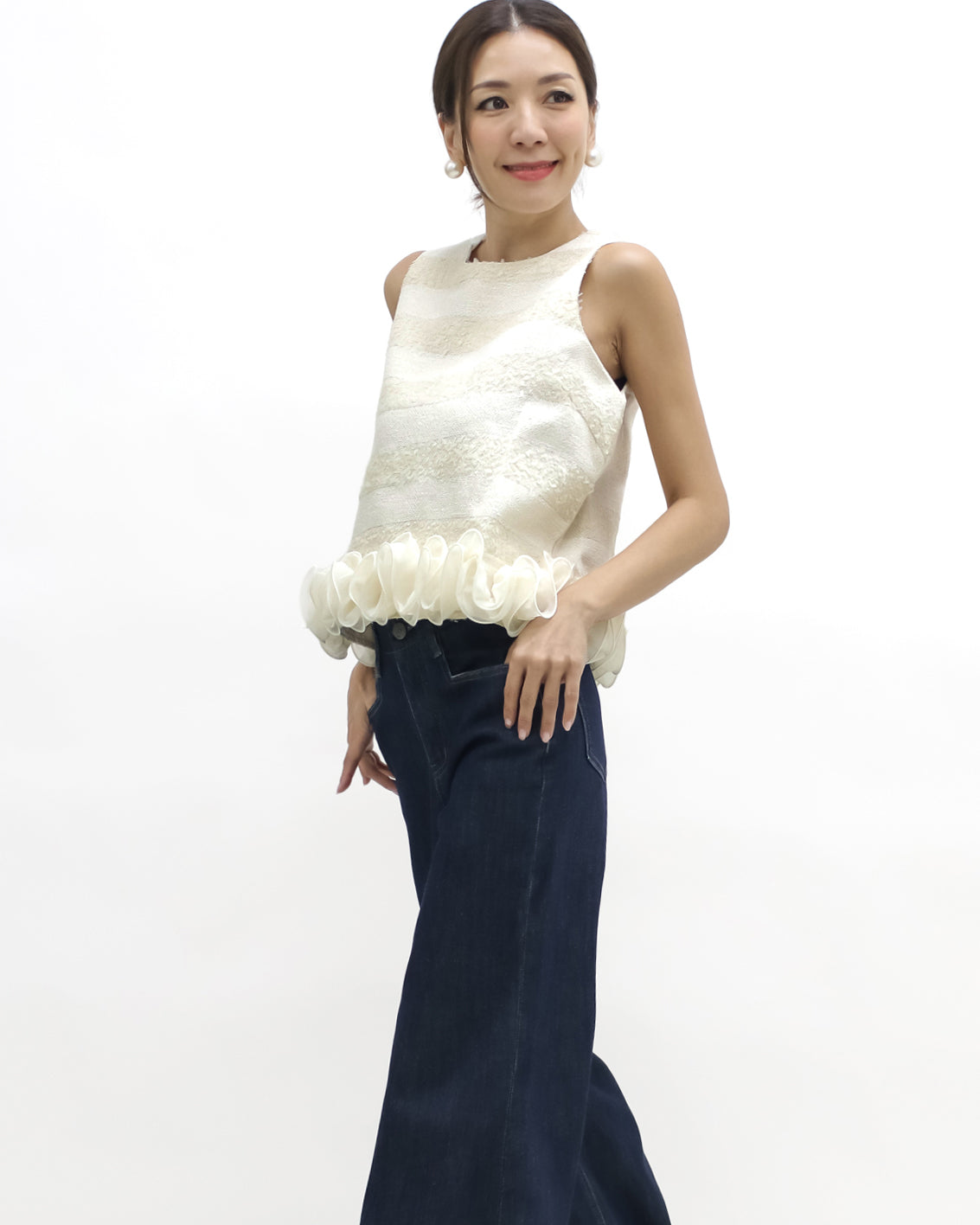 ivory tweed stripes w/ flowers hem vest *pre-order*